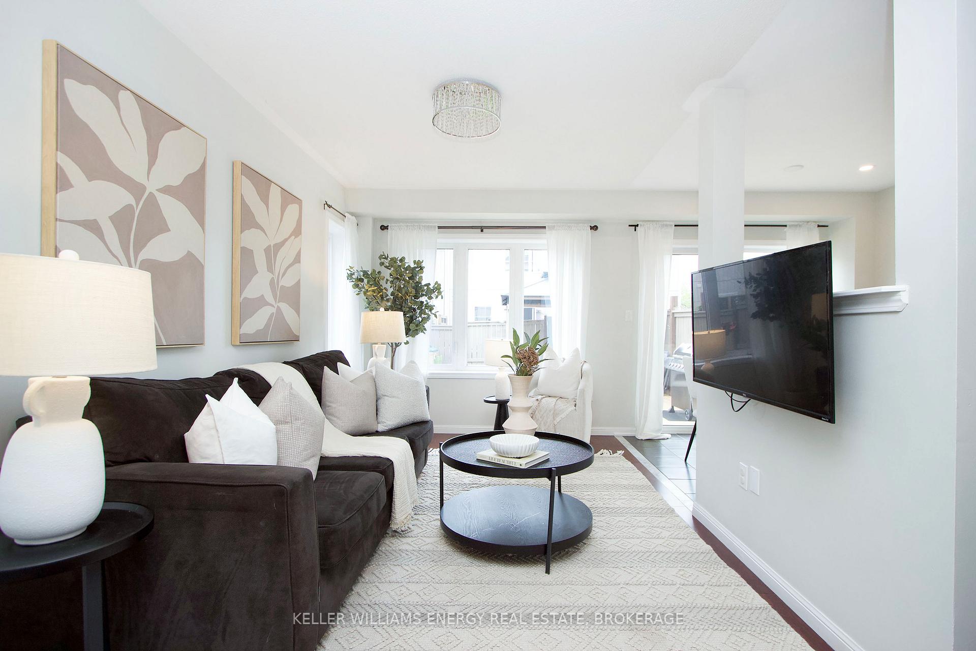 Photo 7 of Unit 40, 66 Connell Lane, Clarington, Bowmanville — HOMEH