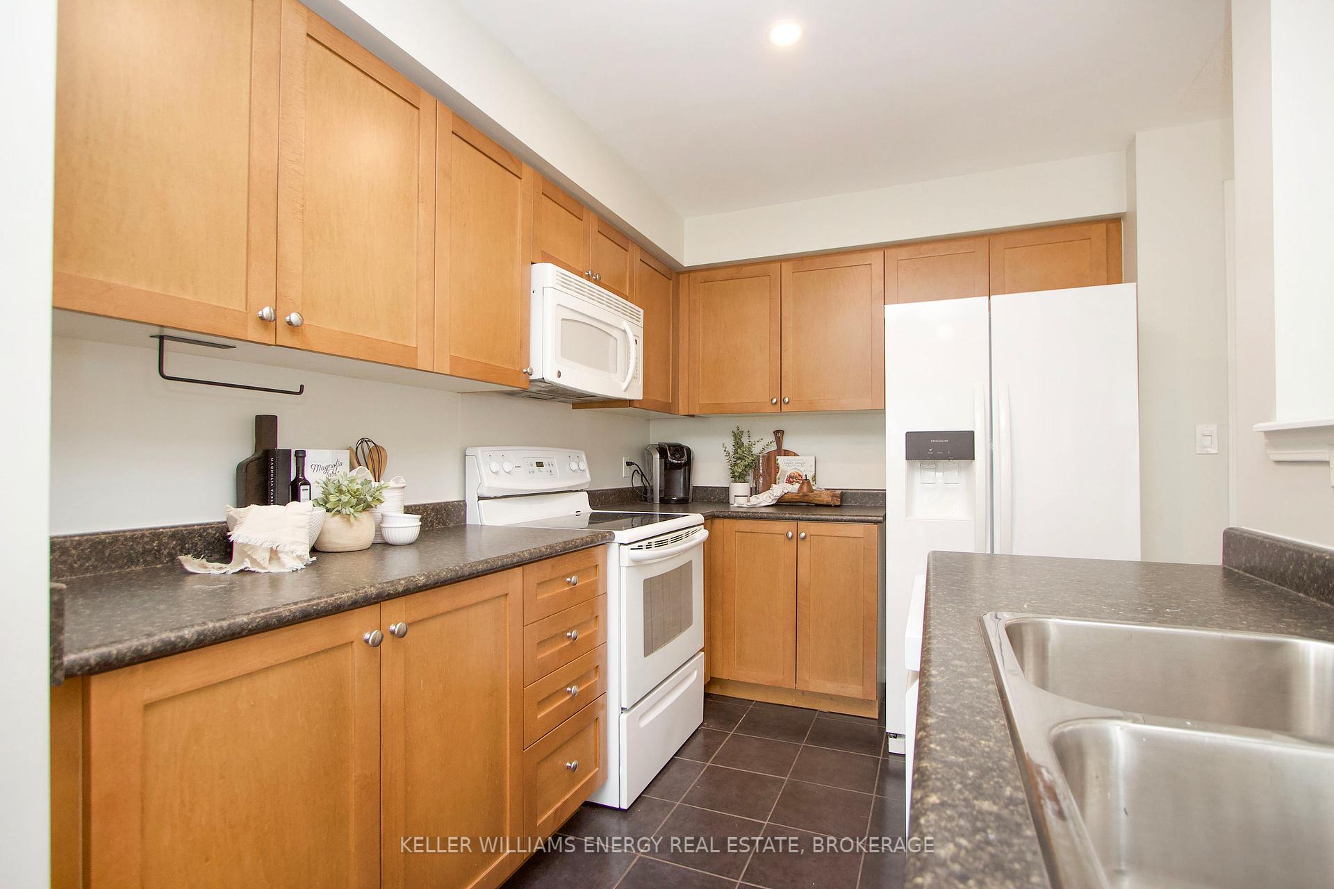 Photo 10 of Unit 40, 66 Connell Lane, Clarington, Bowmanville — HOMEH