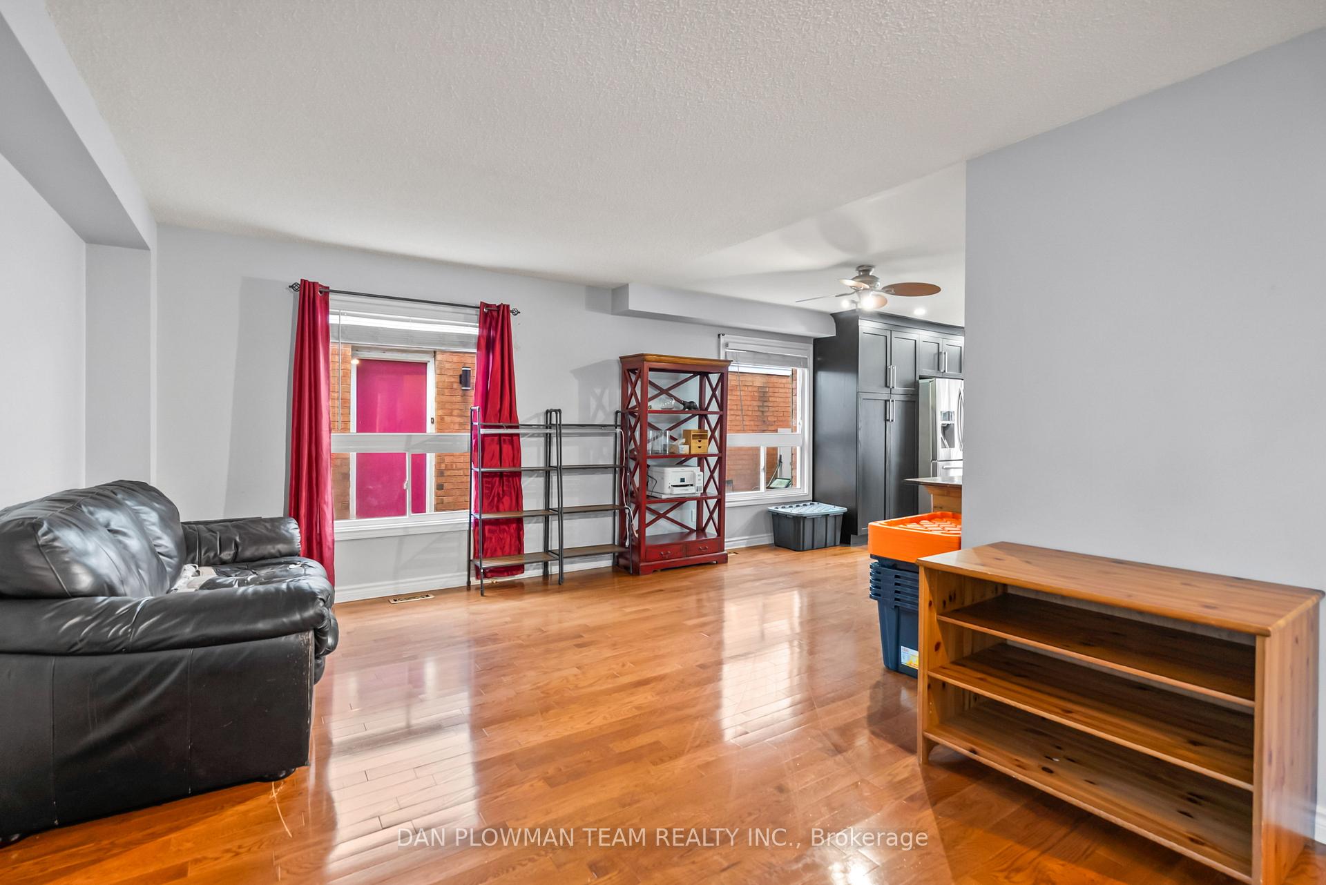 Photo 7 of 38 Hemmingway Drive, Clarington, Courtice — HOMEH