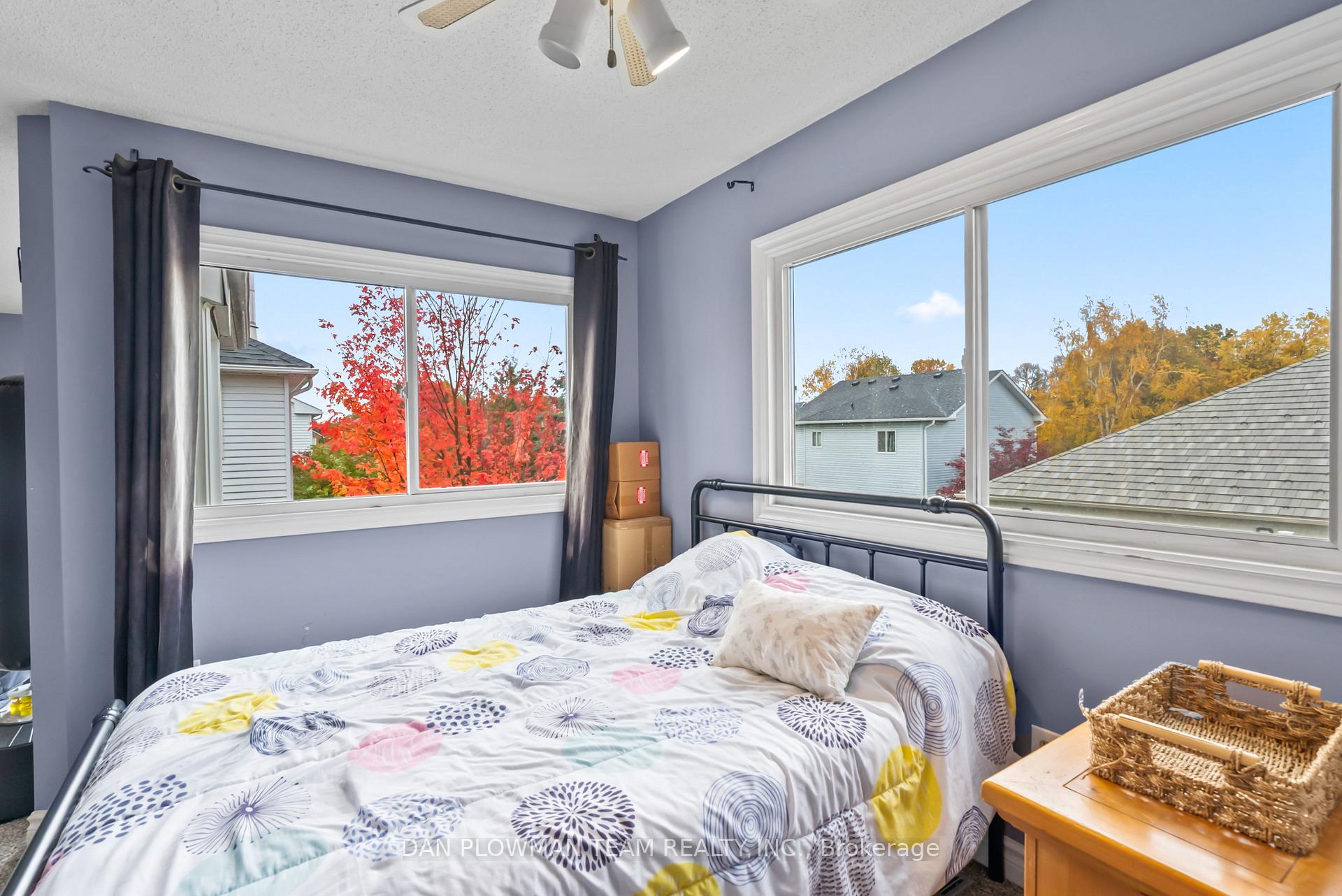 Photo 22 of 38 Hemmingway Drive, Clarington, Courtice — HOMEH
