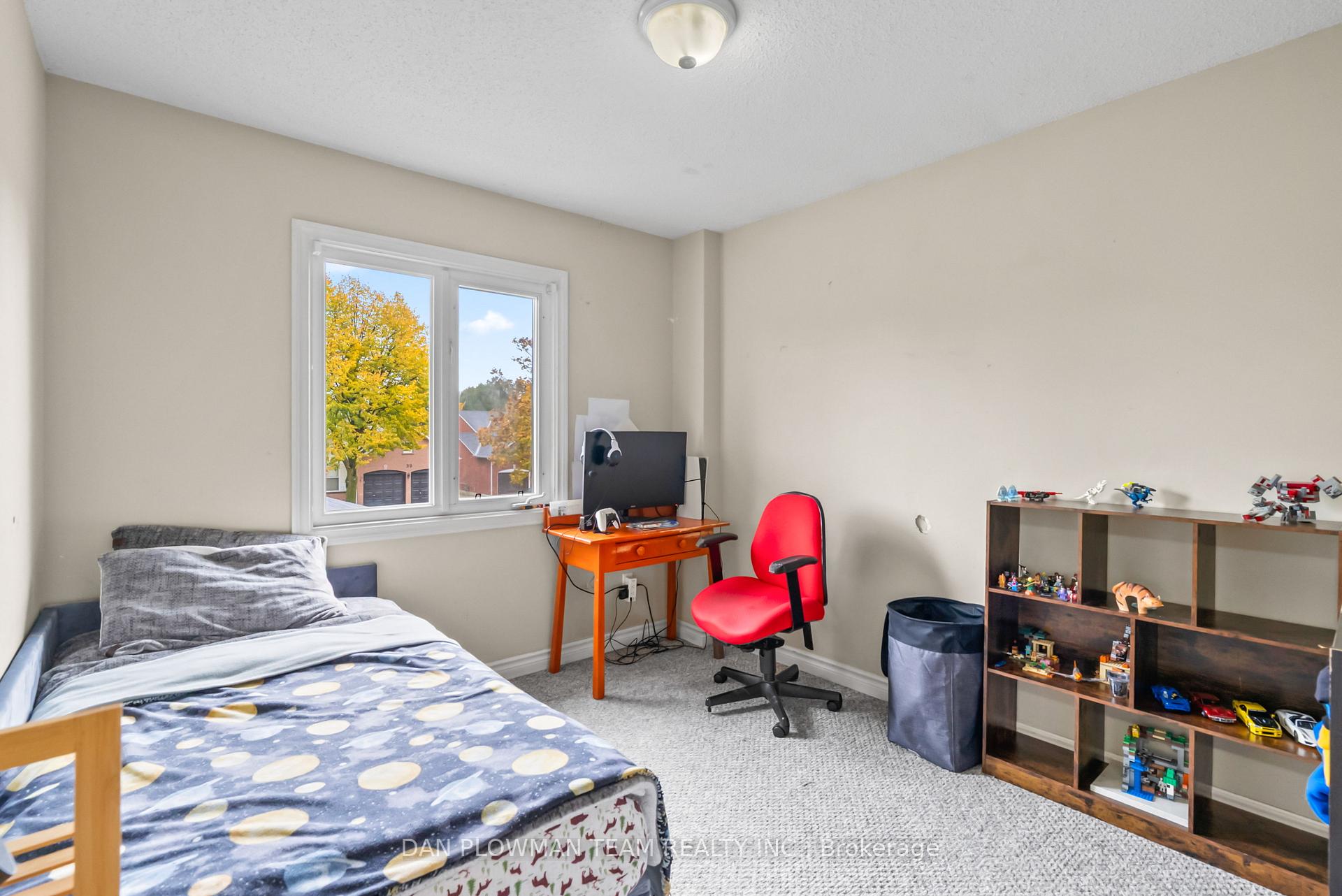 Photo 27 of 38 Hemmingway Drive, Clarington, Courtice — HOMEH