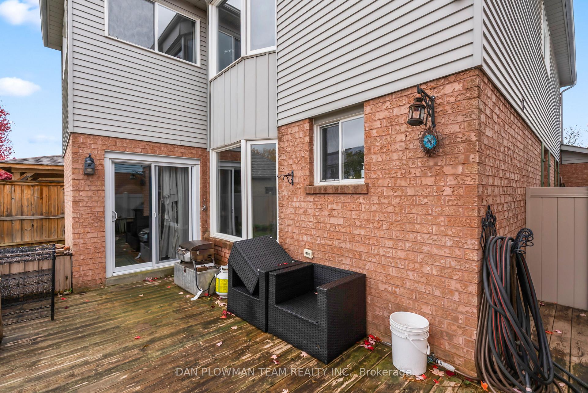 Photo 33 of 38 Hemmingway Drive, Clarington, Courtice — HOMEH