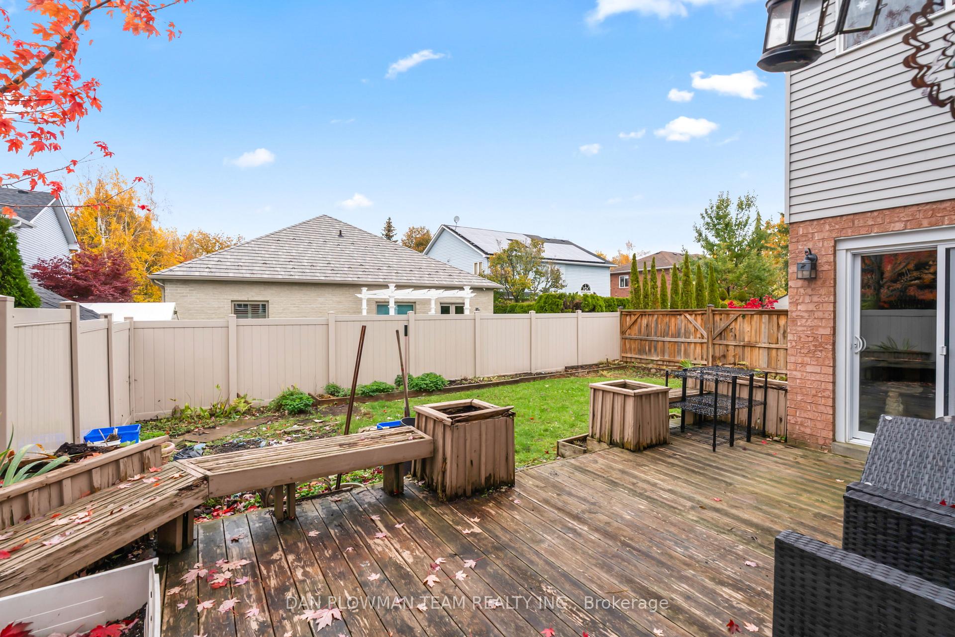 Photo 34 of 38 Hemmingway Drive, Clarington, Courtice — HOMEH
