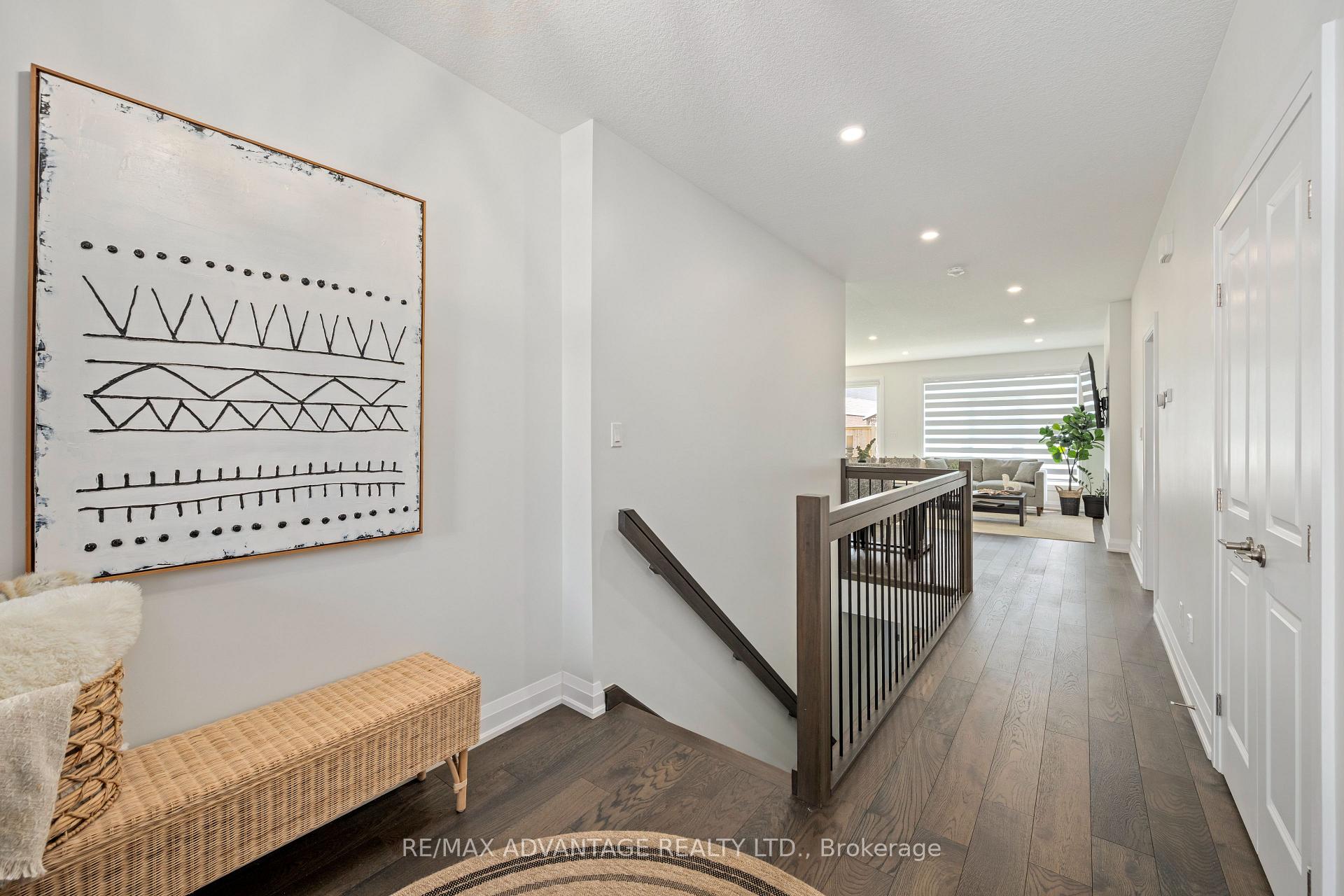 Photo 5 of Unit 5, 383 Daventry Way, Middlesex Centre, Rural Middlesex Centre — HOMEH