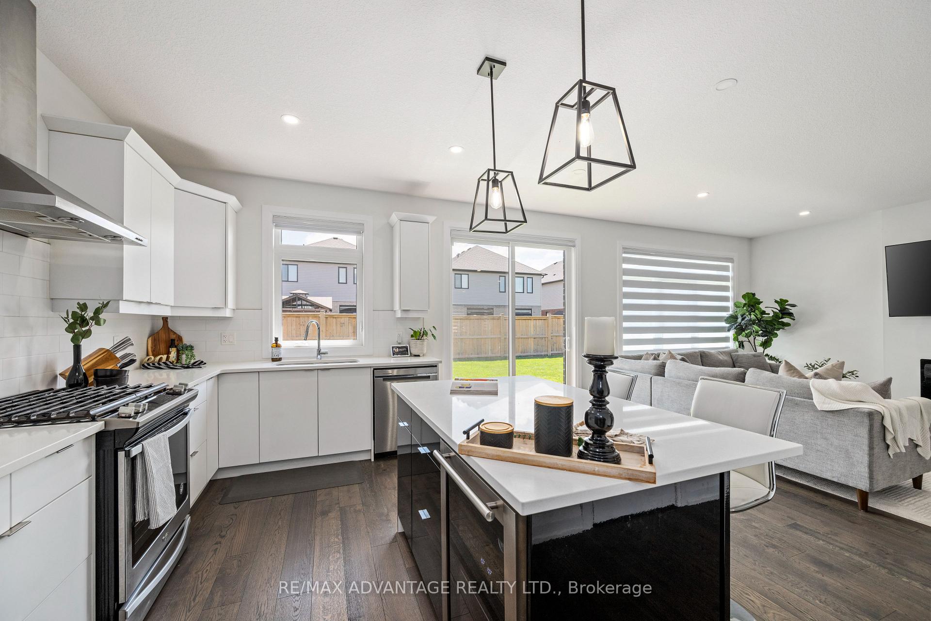 Photo 10 of Unit 5, 383 Daventry Way, Middlesex Centre, Rural Middlesex Centre — HOMEH