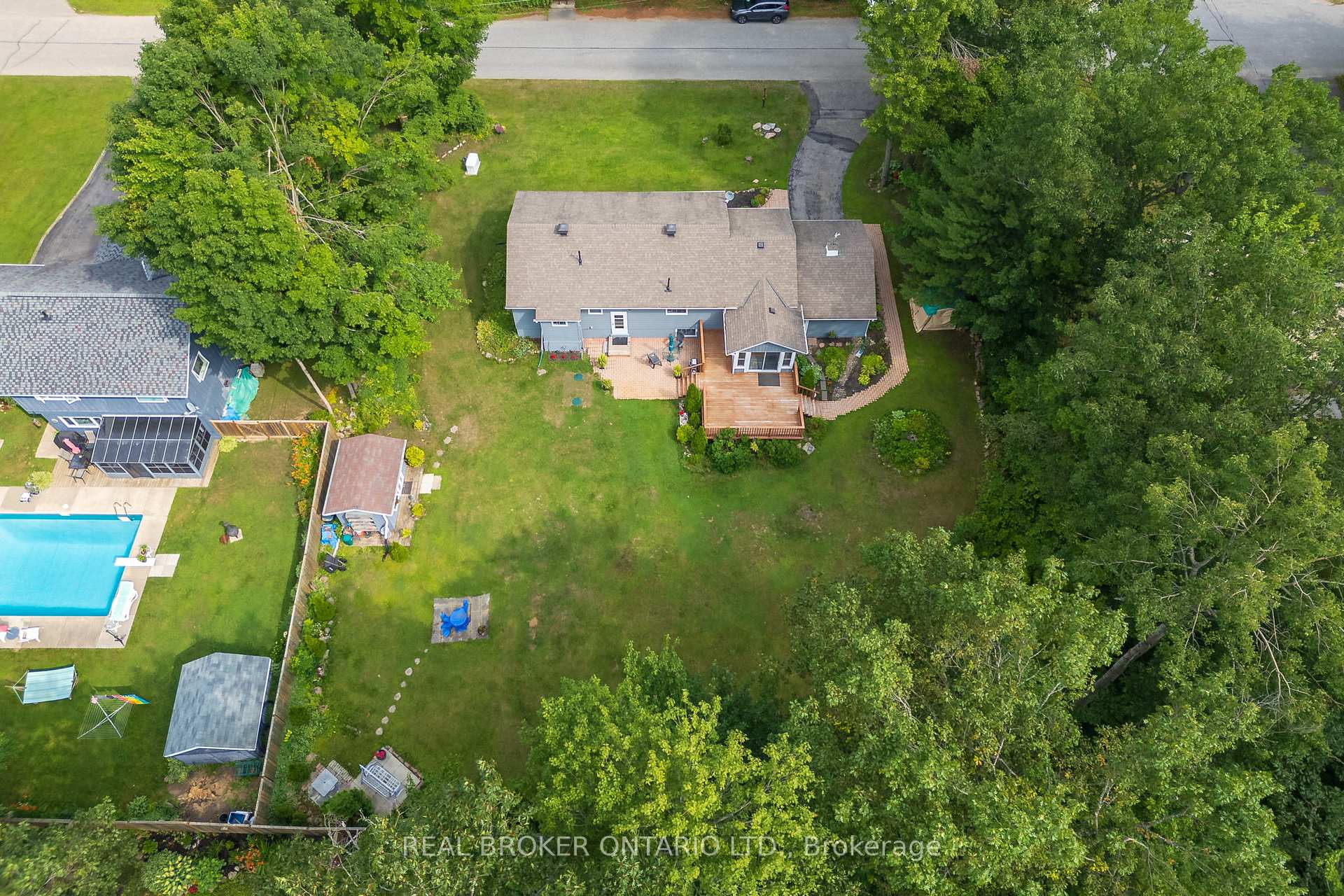 Photo 8 of 145 Blanchard Street W, Gravenhurst, Muskoka (S) — HOMEH