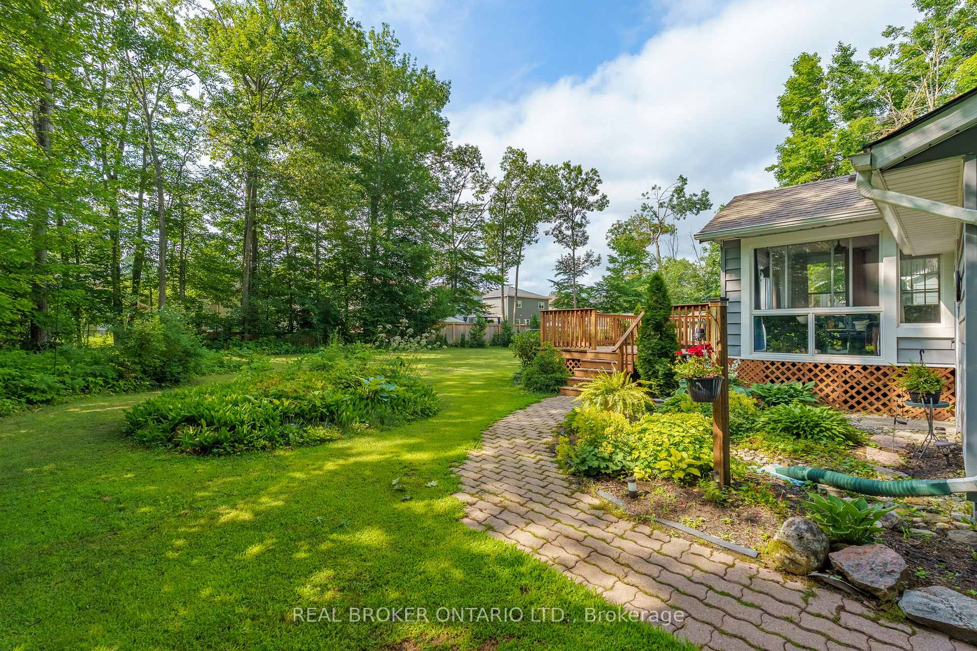 Photo 35 of 145 Blanchard Street W, Gravenhurst, Muskoka (S) — HOMEH