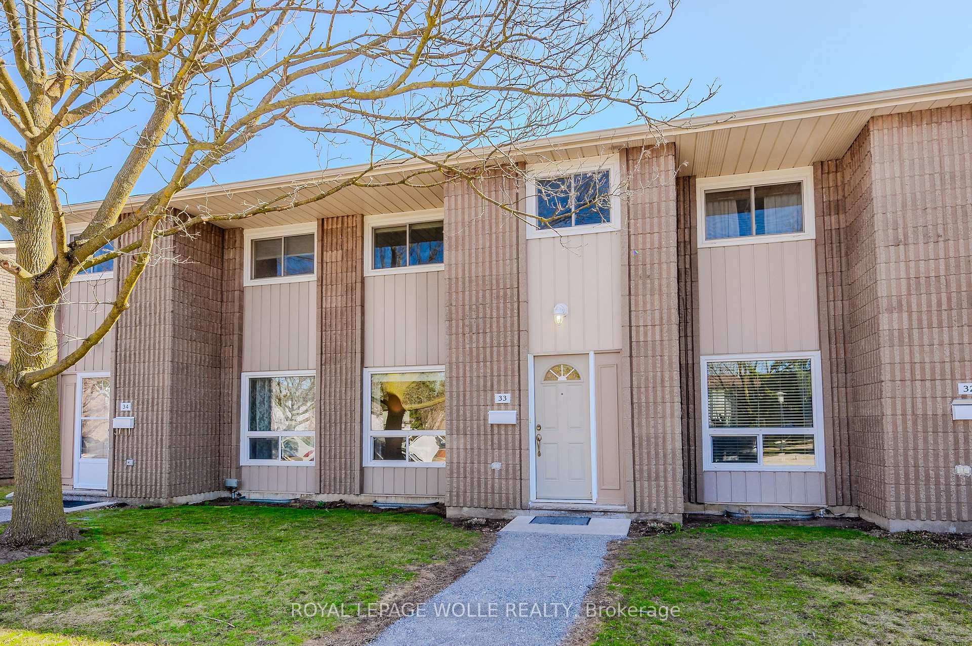 Photo 3 of Unit 33, 25 Upper Canada Drive, Kitchener — HOMEH