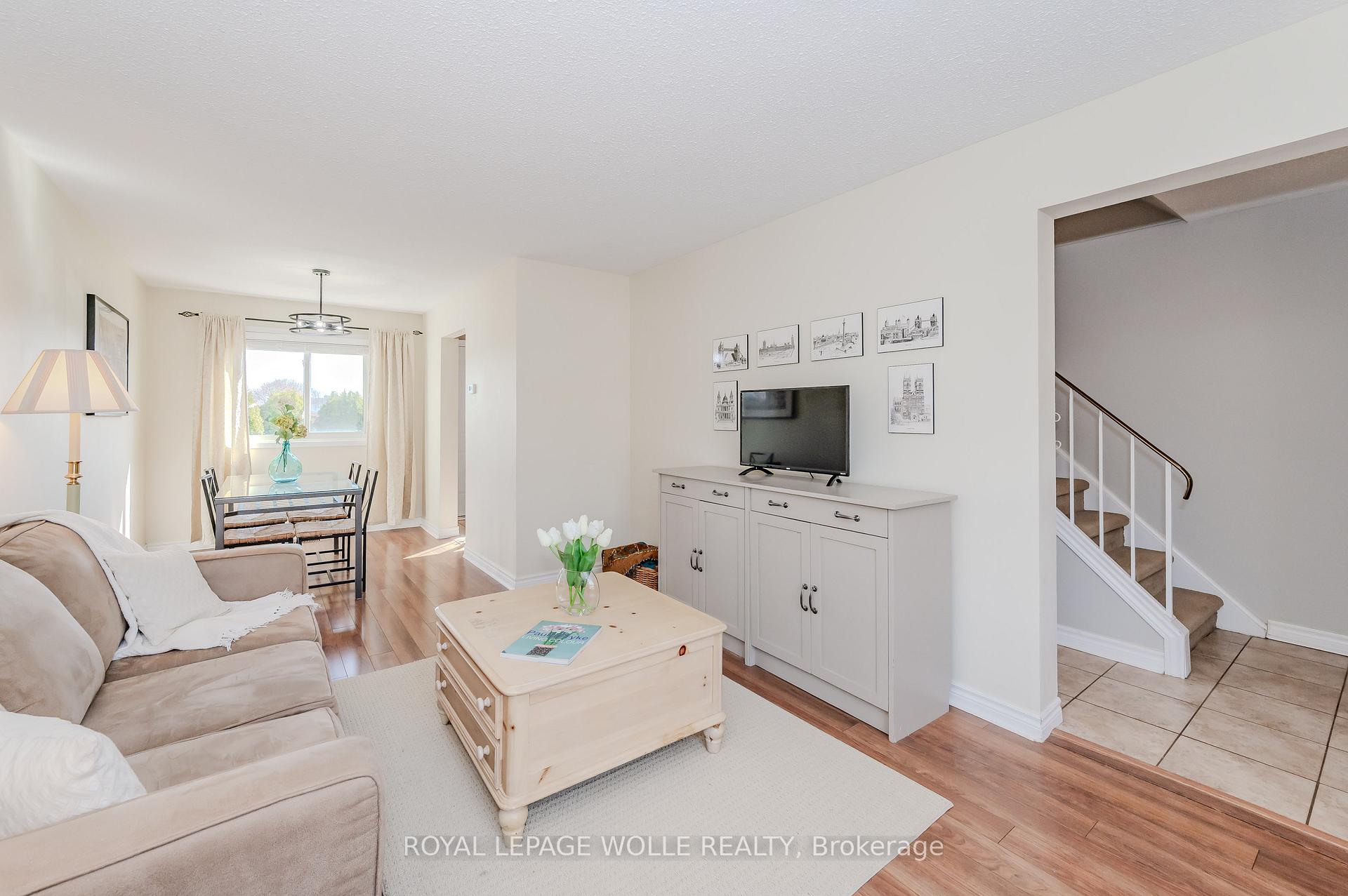 Photo 8 of Unit 33, 25 Upper Canada Drive, Kitchener — HOMEH