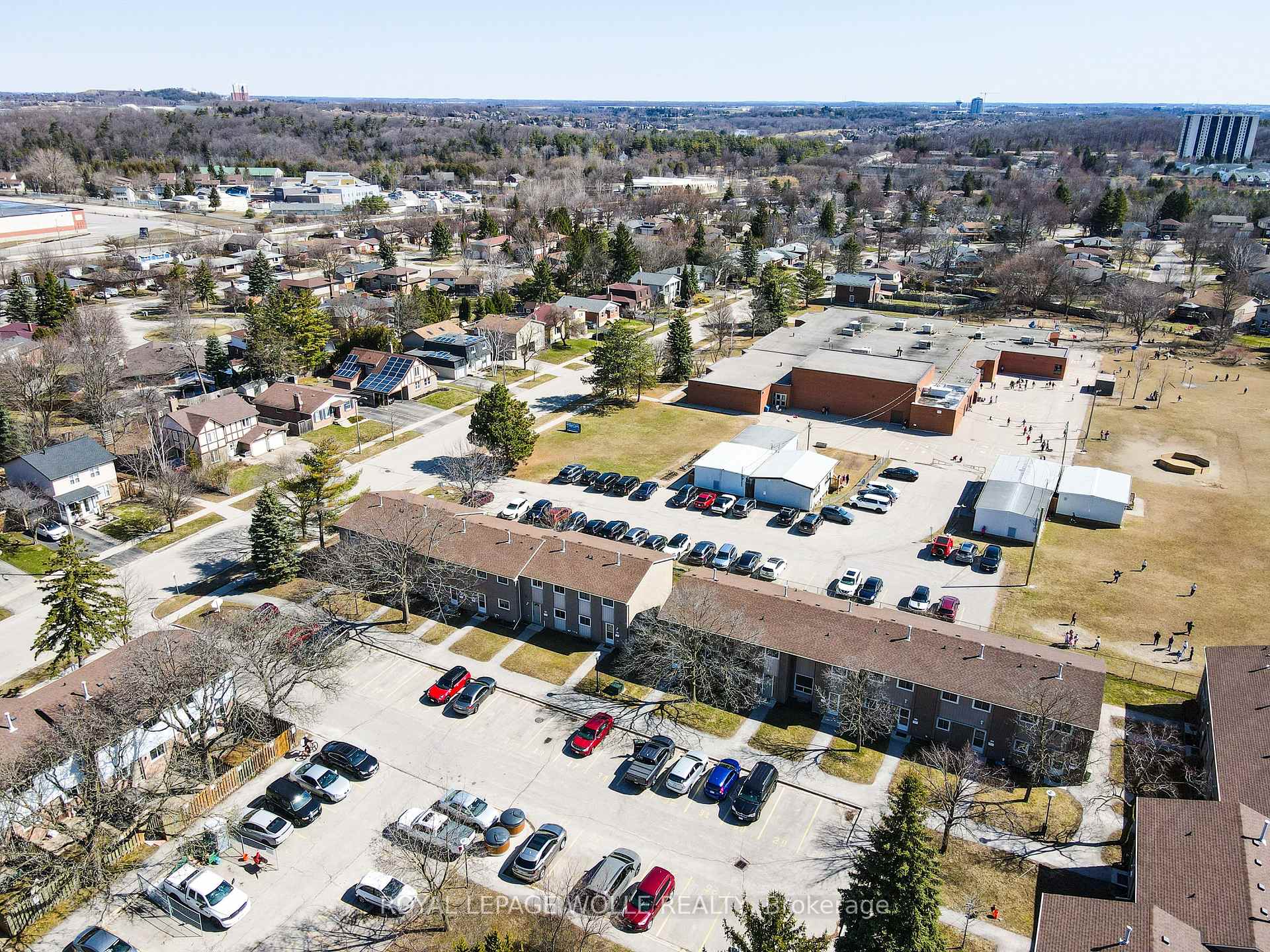 Photo 27 of Unit 33, 25 Upper Canada Drive, Kitchener — HOMEH