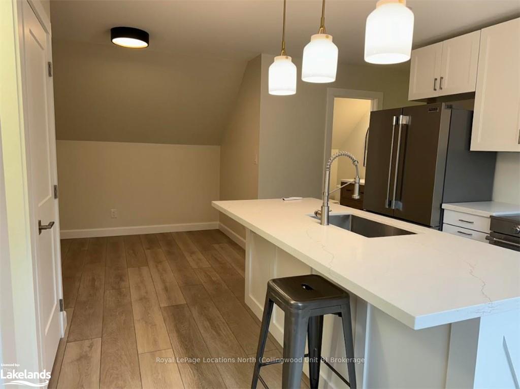Photo 3 of 342 Scarlett Line, Springwater, Rural Springwater — HOMEH