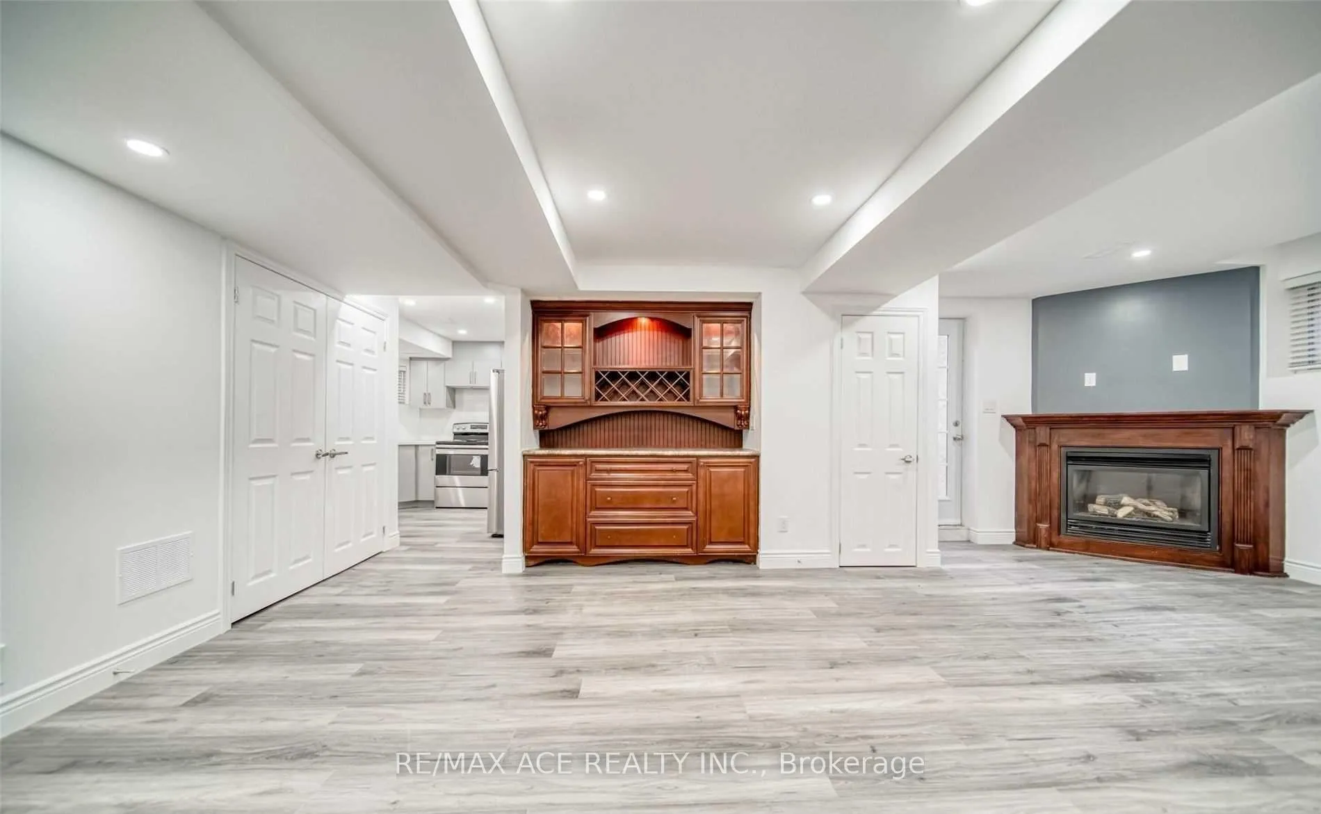 Photo 2 of Unit Bsmt, 5 Baybrook Road, Brampton, Snelgrove — HOMEH