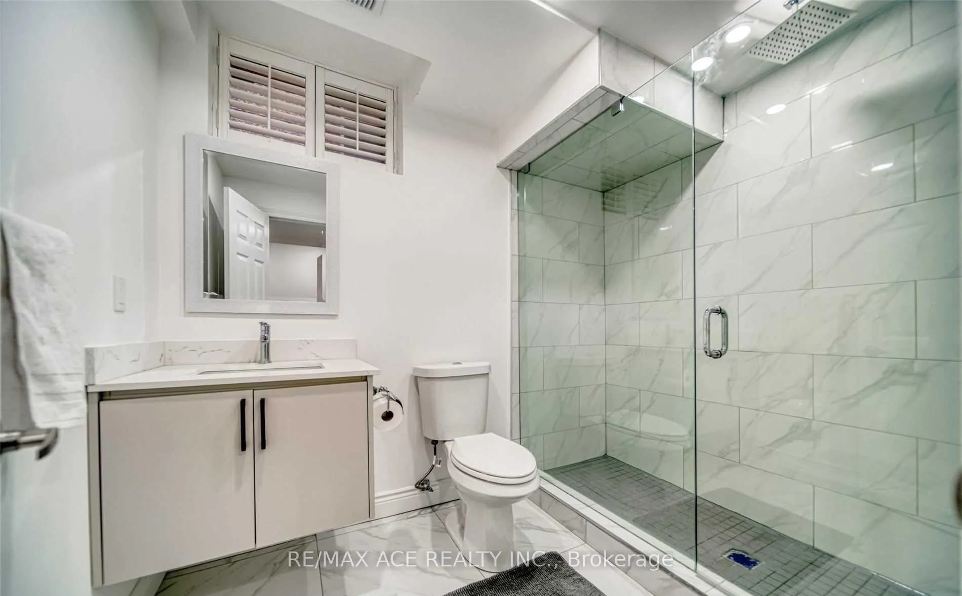 Photo 5 of Unit Bsmt, 5 Baybrook Road, Brampton, Snelgrove — HOMEH
