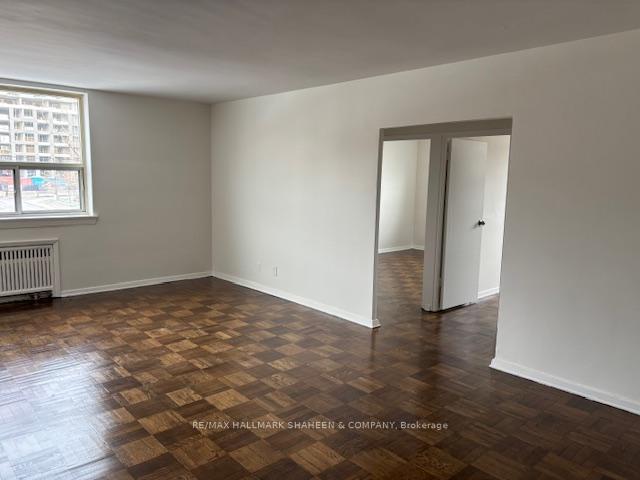 Photo 2 of Unit 112, 2 Kinsdale Boulevard, Etobicoke, Stonegate-Queensway — HOMEH