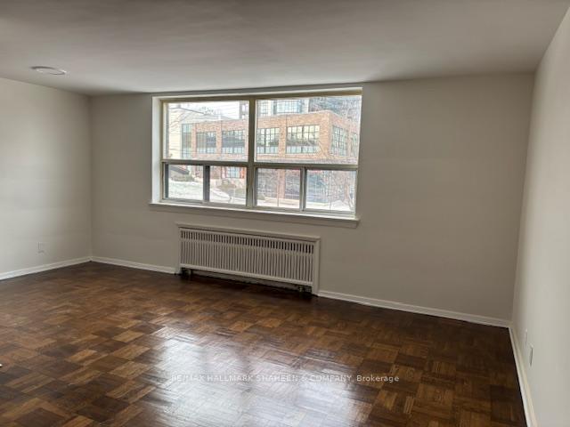 Photo 3 of Unit 112, 2 Kinsdale Boulevard, Etobicoke, Stonegate-Queensway — HOMEH