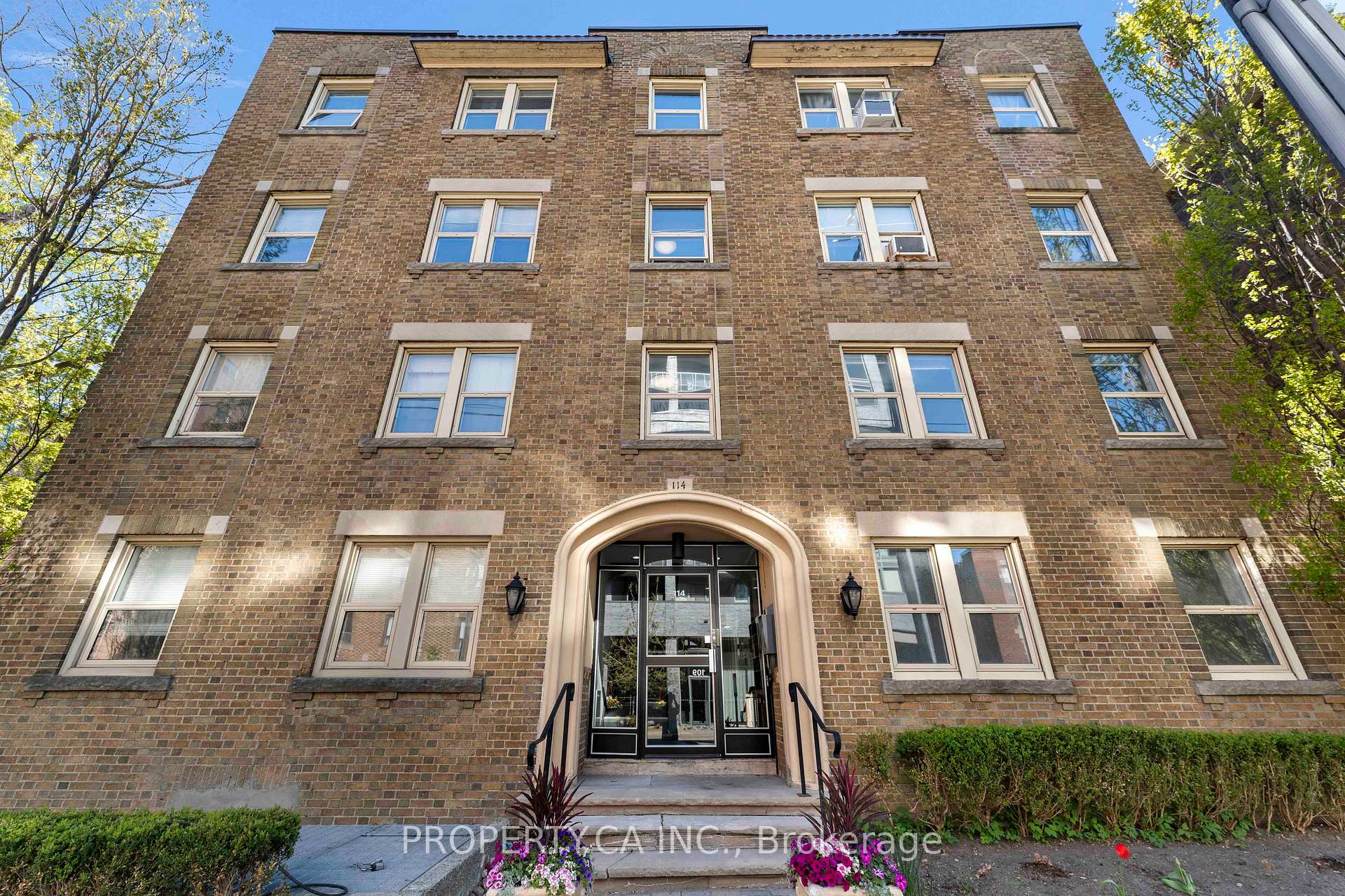 Front of Unit 402, 114 Vaughan Road