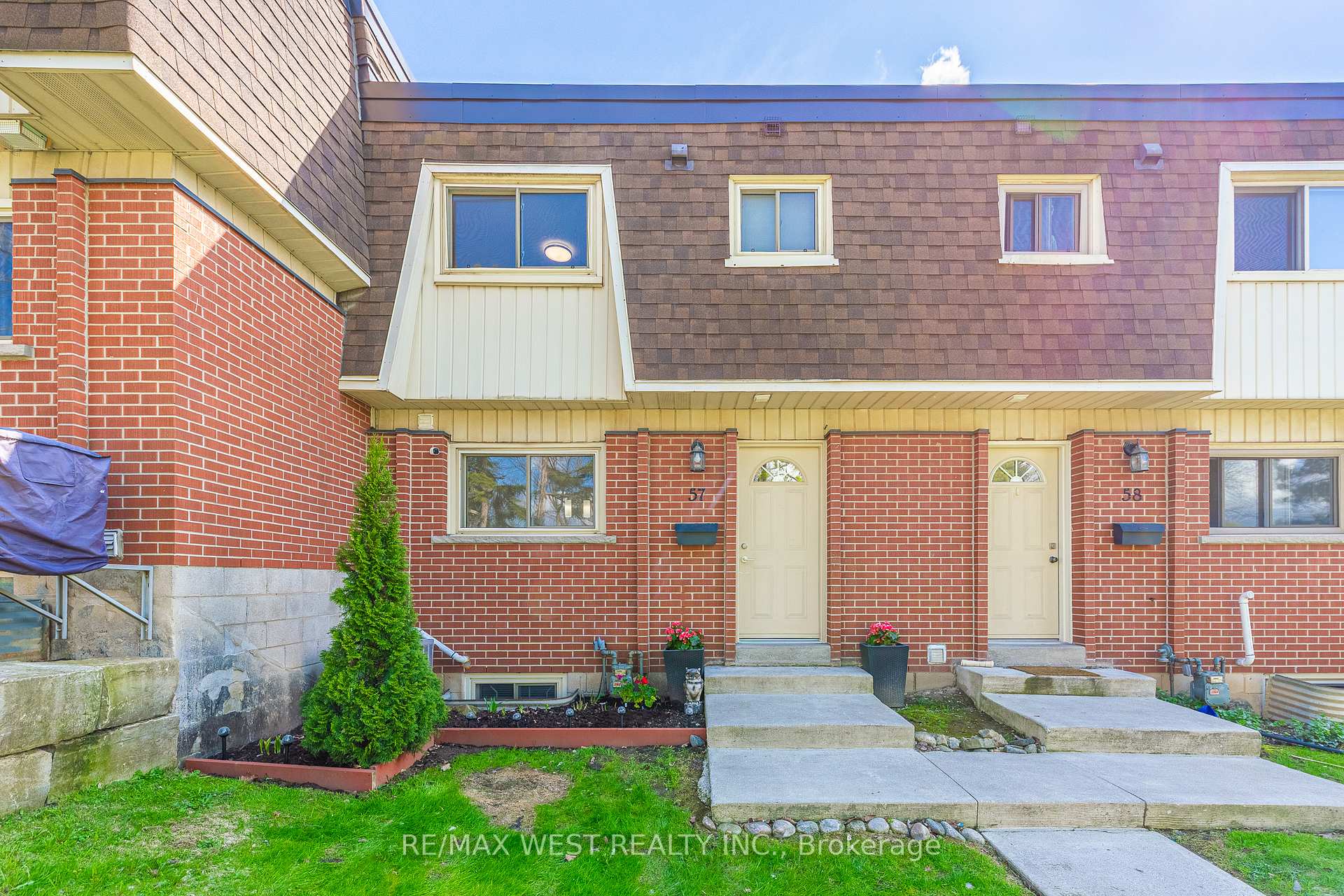 Front of Unit 57, 125 Bonaventure Drive