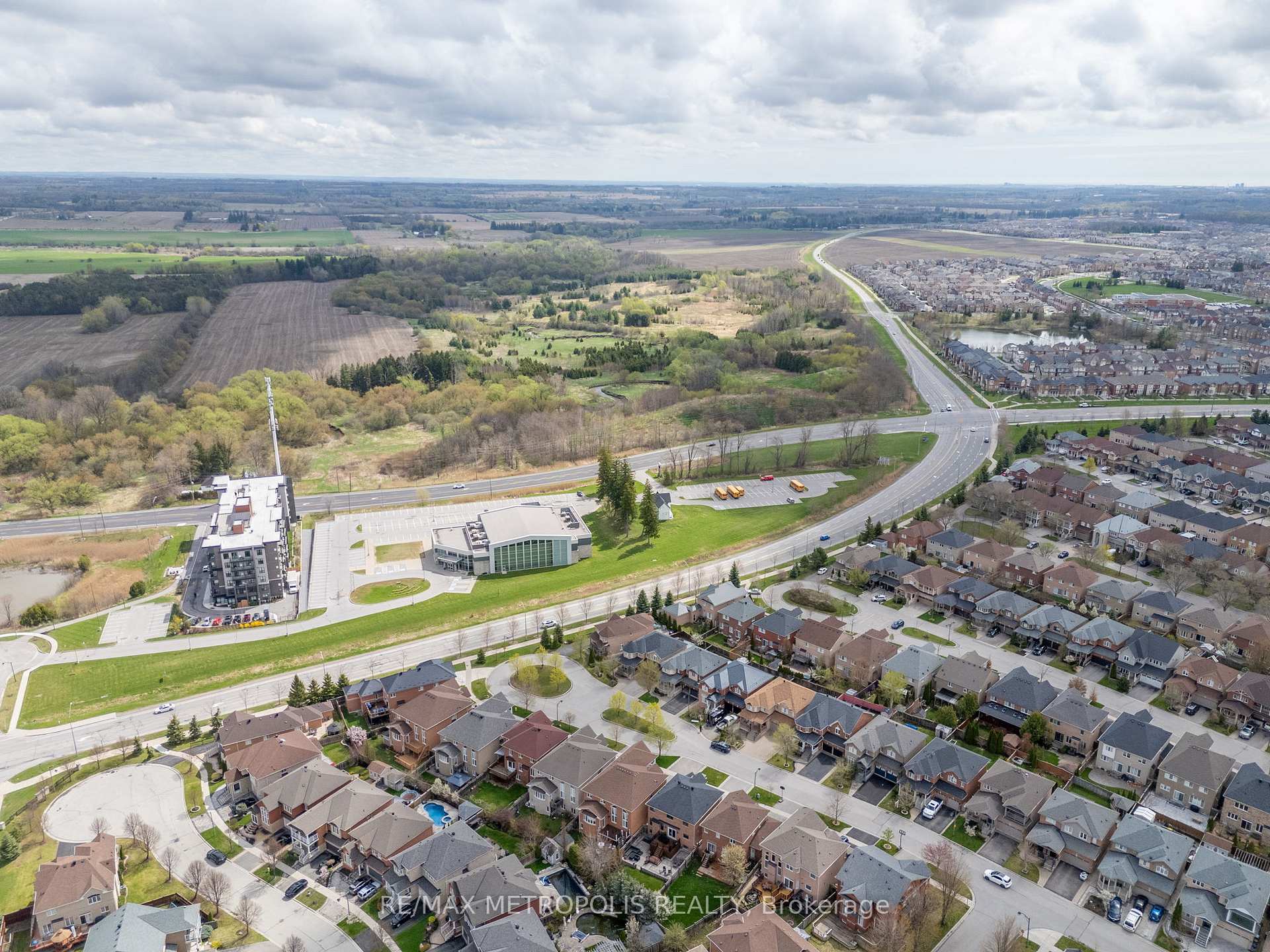 Photo 41 of Unit 212, 9700 Ninth Line, Markham, Greensborough — HOMEH