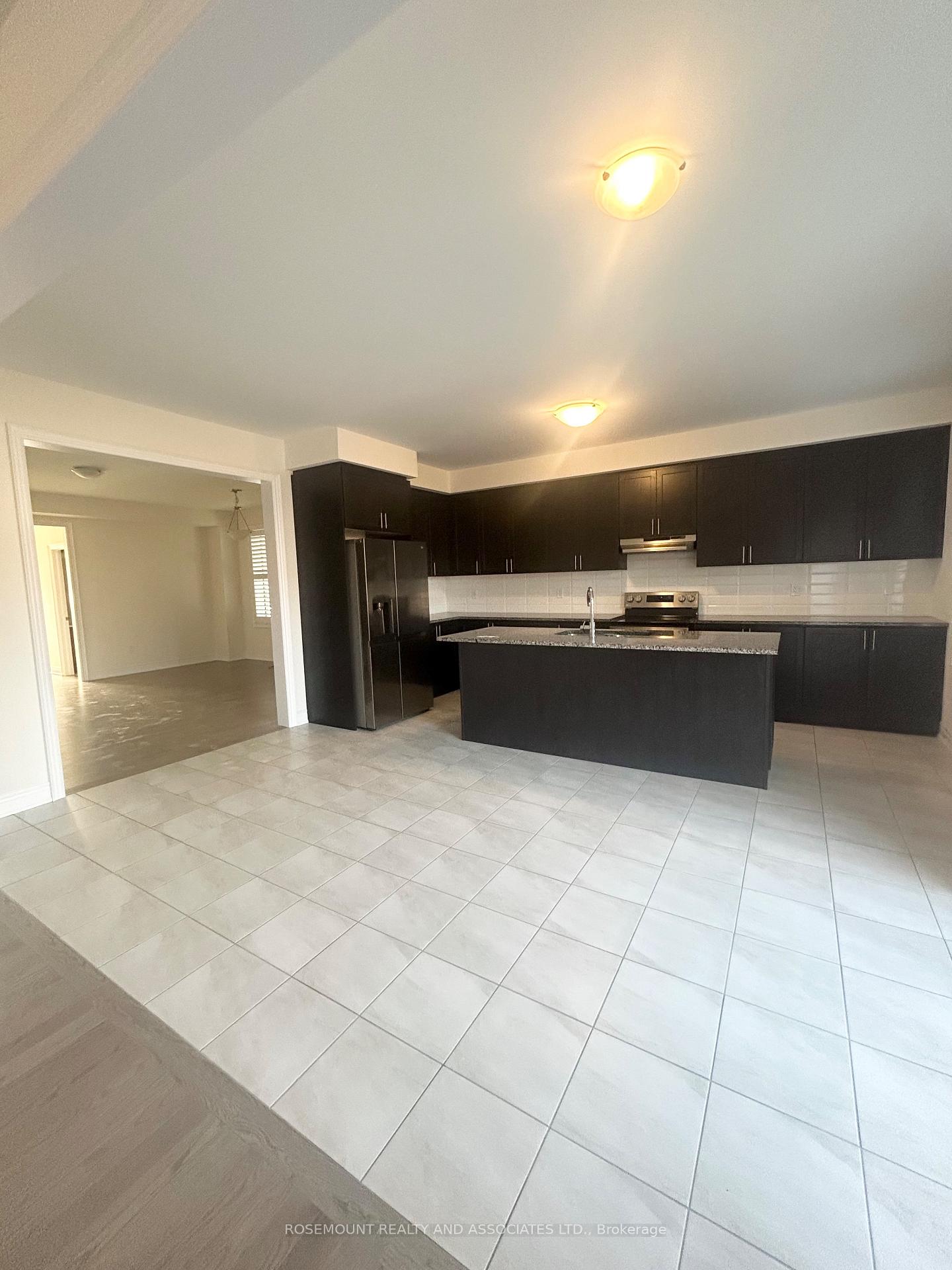 Photo 3 of 93 Wamsley Crescent, Clarington, Newcastle — HOMEH