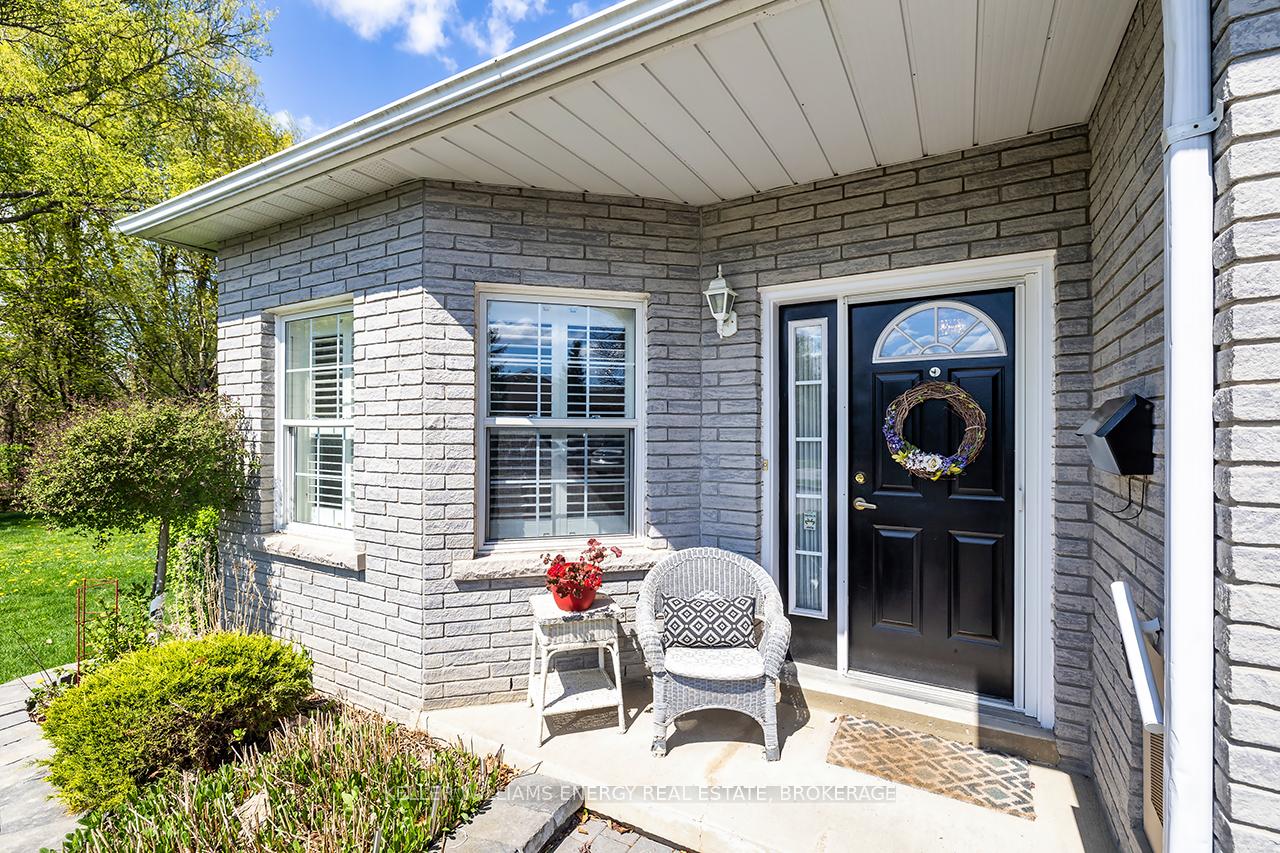 Photo 5 of Unit 1, 1111 Wilson Road N, Oshawa, Pinecrest — HOMEH