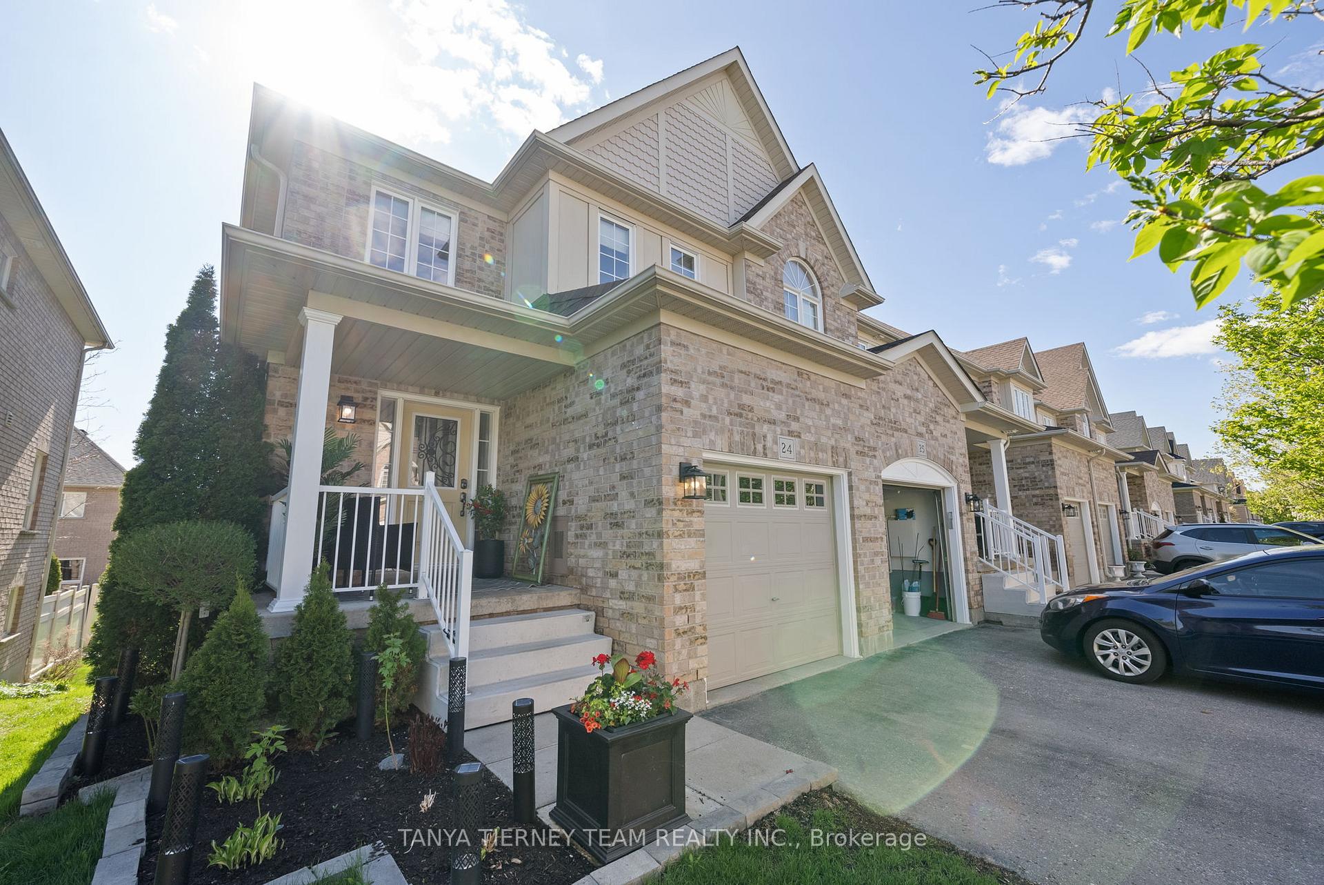 Front of Unit 24, 460 Woodmount Drive E