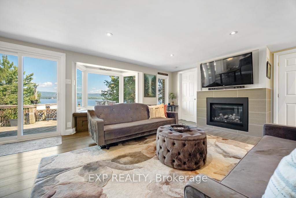 Photo 10 of 3094 Barlow Crescent, Ottawa, Dunrobin Shores — HOMEH