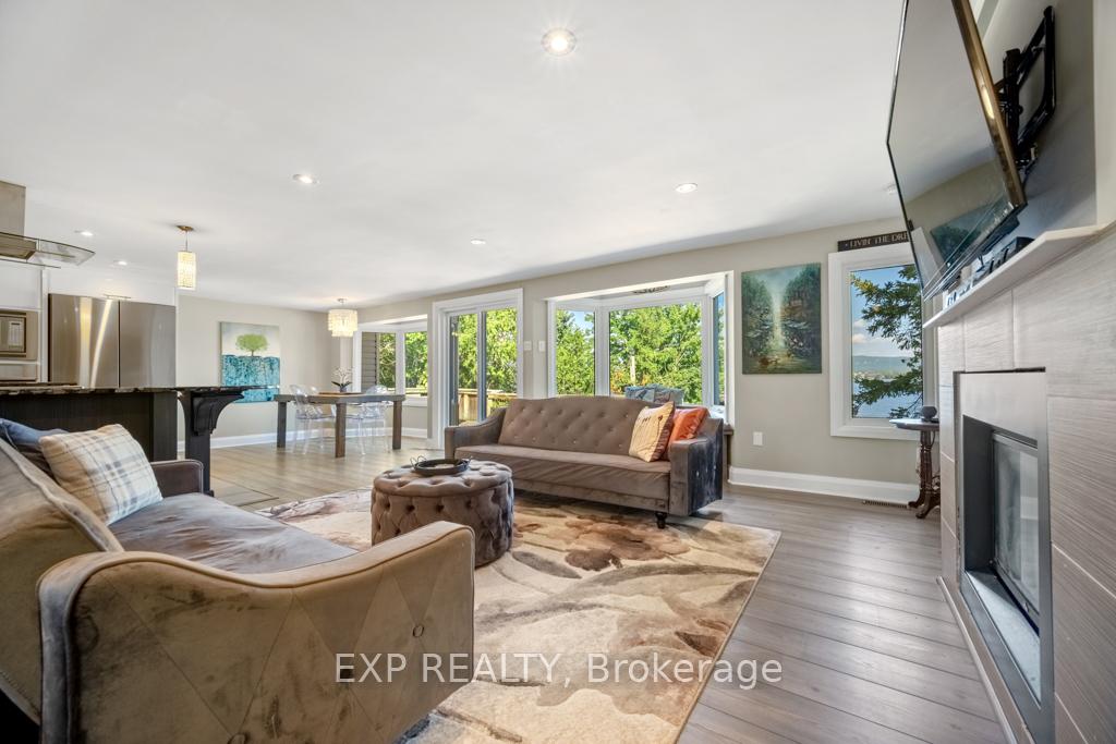 Photo 11 of 3094 Barlow Crescent, Ottawa, Dunrobin Shores — HOMEH