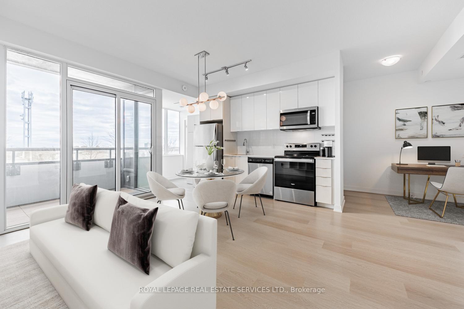 Front of Unit 313, 859 The Queensway
