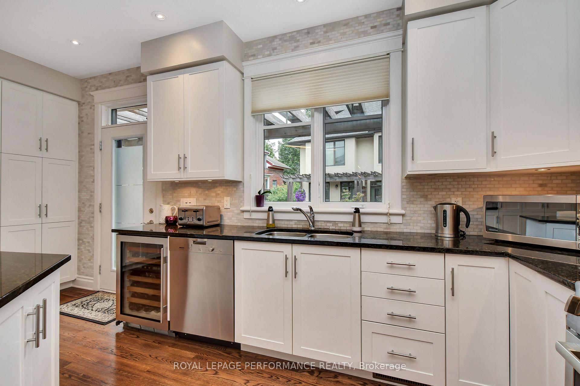 Photo 16 of 94 Bellwood Avenue, Ottawa, Old Ottawa South — HOMEH