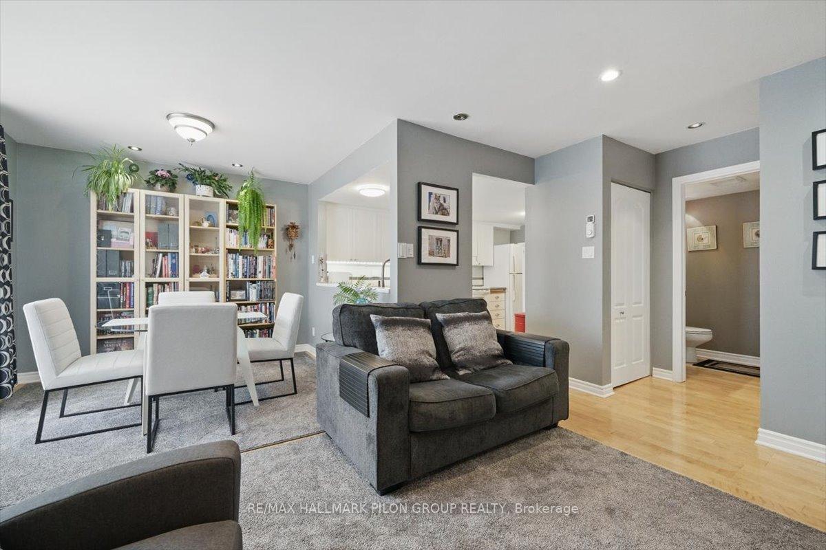 Photo 9 of Unit 606, 1589 St. Bernard Street, Ottawa, Sawmill Creek/Timbermill — HOMEH