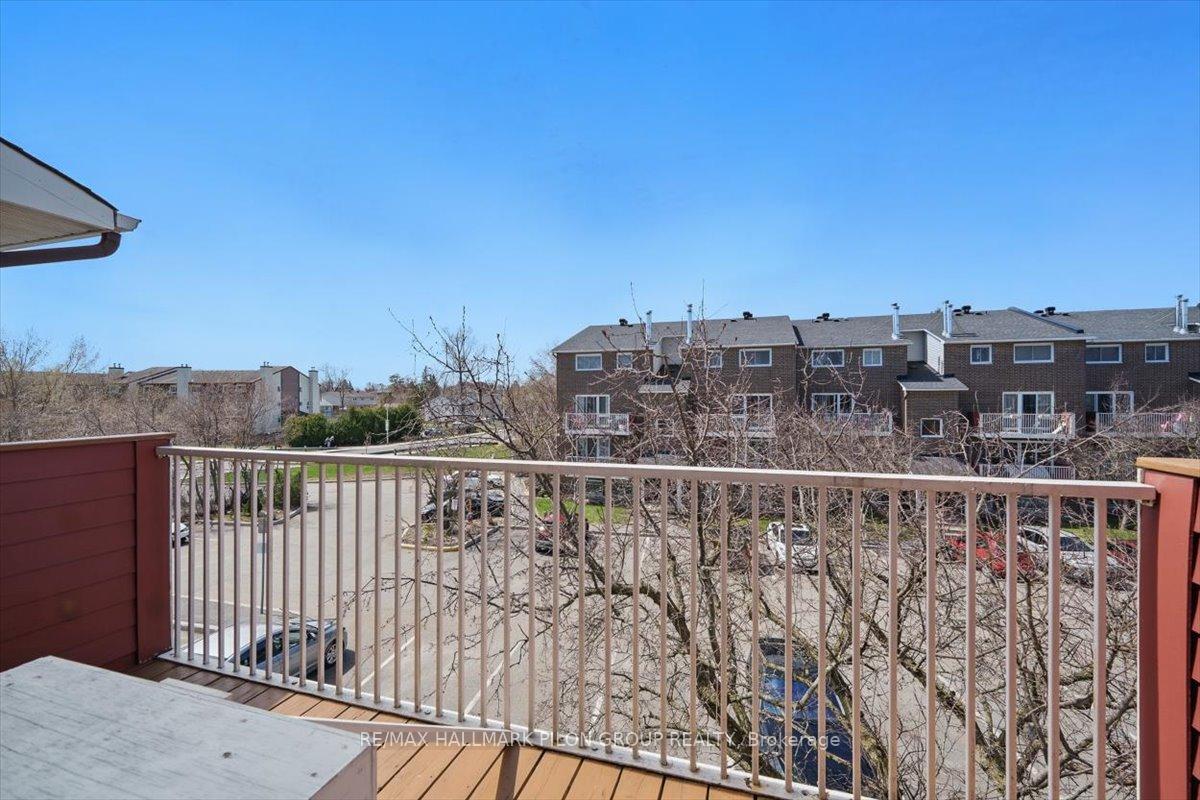 Photo 16 of Unit 606, 1589 St. Bernard Street, Ottawa, Sawmill Creek/Timbermill — HOMEH