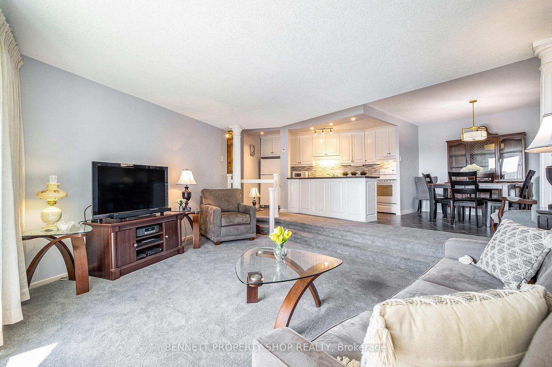 Photo 7 of Unit 705, 1171 Ambleside Drive, Ottawa, Woodroffe — HOMEH