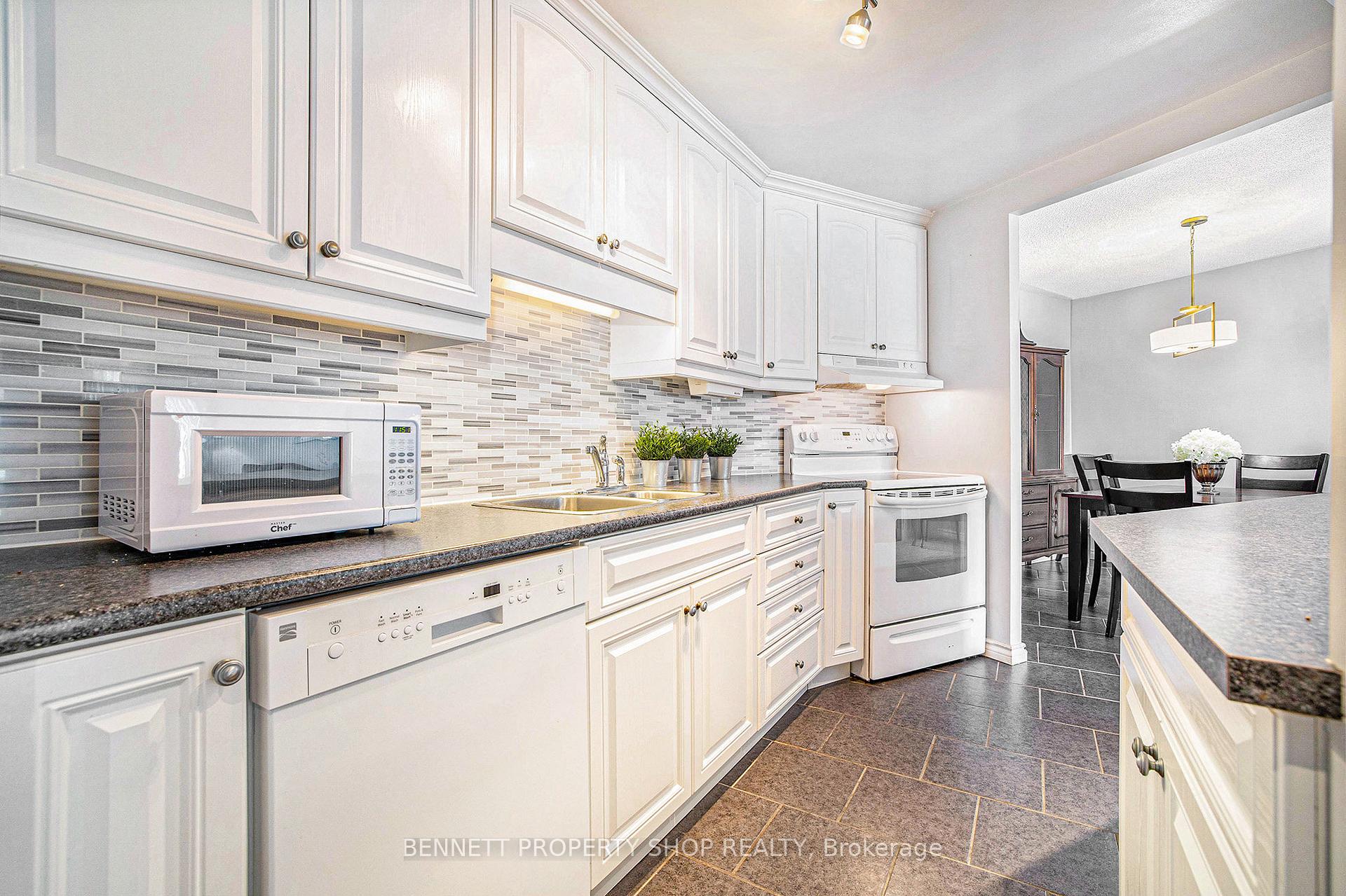 Photo 11 of Unit 705, 1171 Ambleside Drive, Ottawa, Woodroffe — HOMEH
