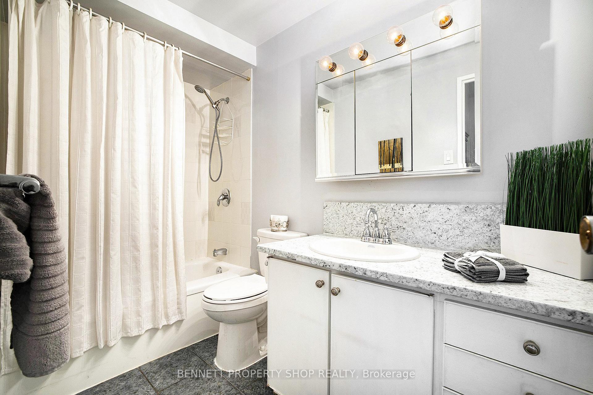 Photo 17 of Unit 705, 1171 Ambleside Drive, Ottawa, Woodroffe — HOMEH