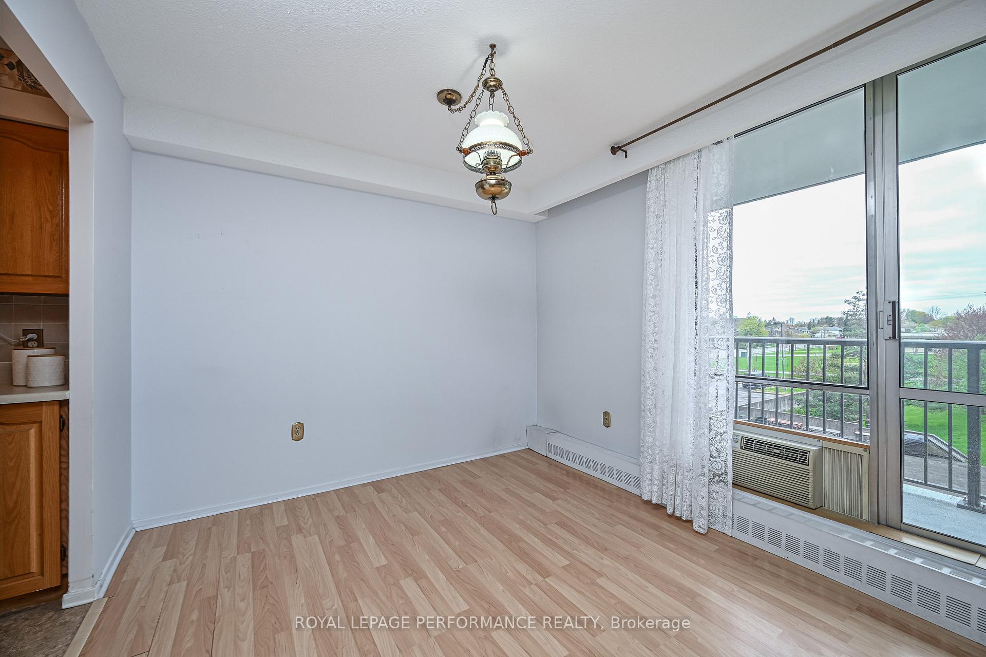 Photo 15 of Unit 308, 2400 Virginia Drive, Ottawa, Guildwood Estates - Urbandale Acres — HOMEH