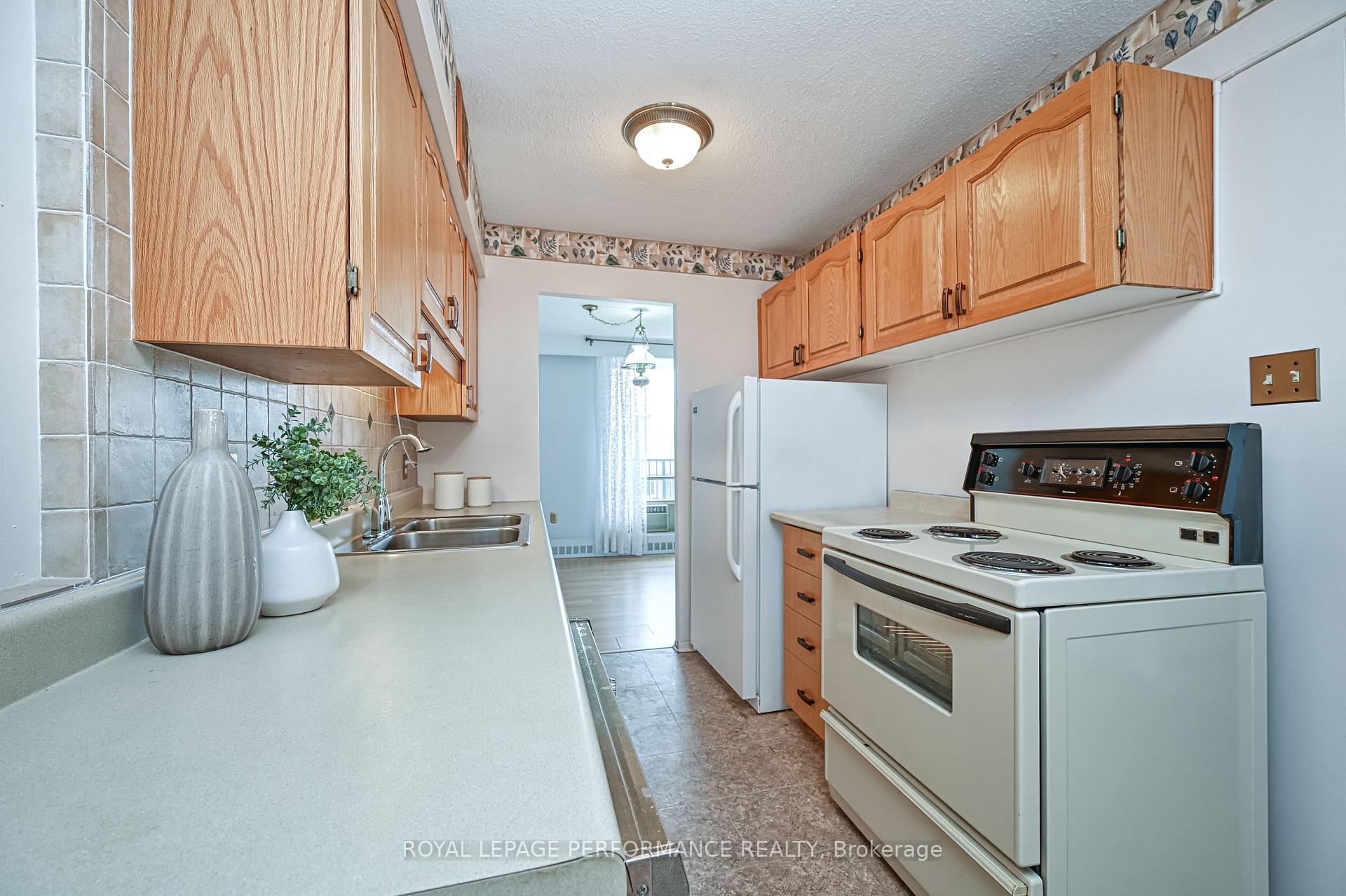 Photo 20 of Unit 308, 2400 Virginia Drive, Ottawa, Guildwood Estates - Urbandale Acres — HOMEH