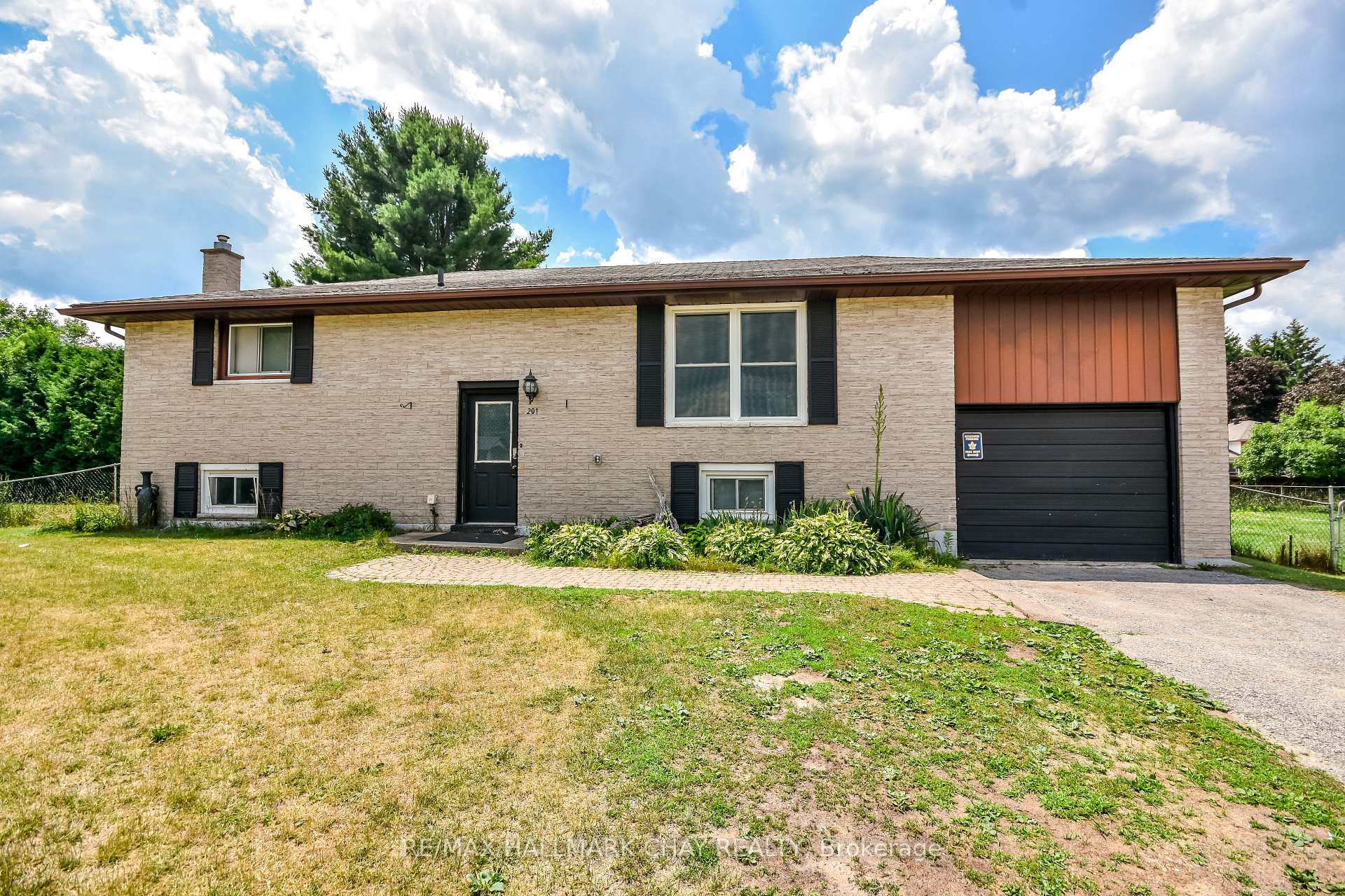 Photo 1 of 201 Mcgeorge Avenue, Essa, Angus — HOMEH