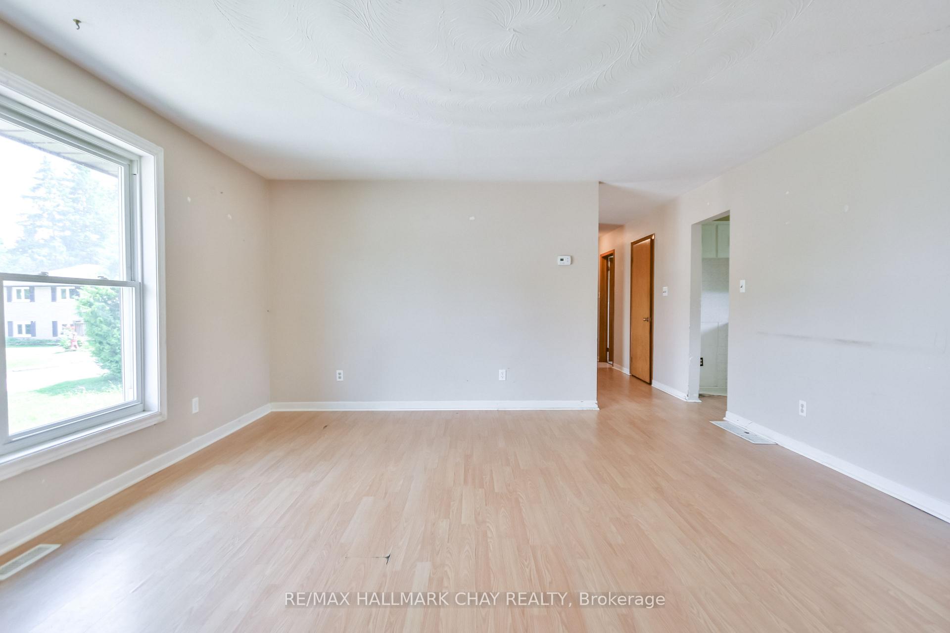 Photo 9 of 201 Mcgeorge Avenue, Essa, Angus — HOMEH