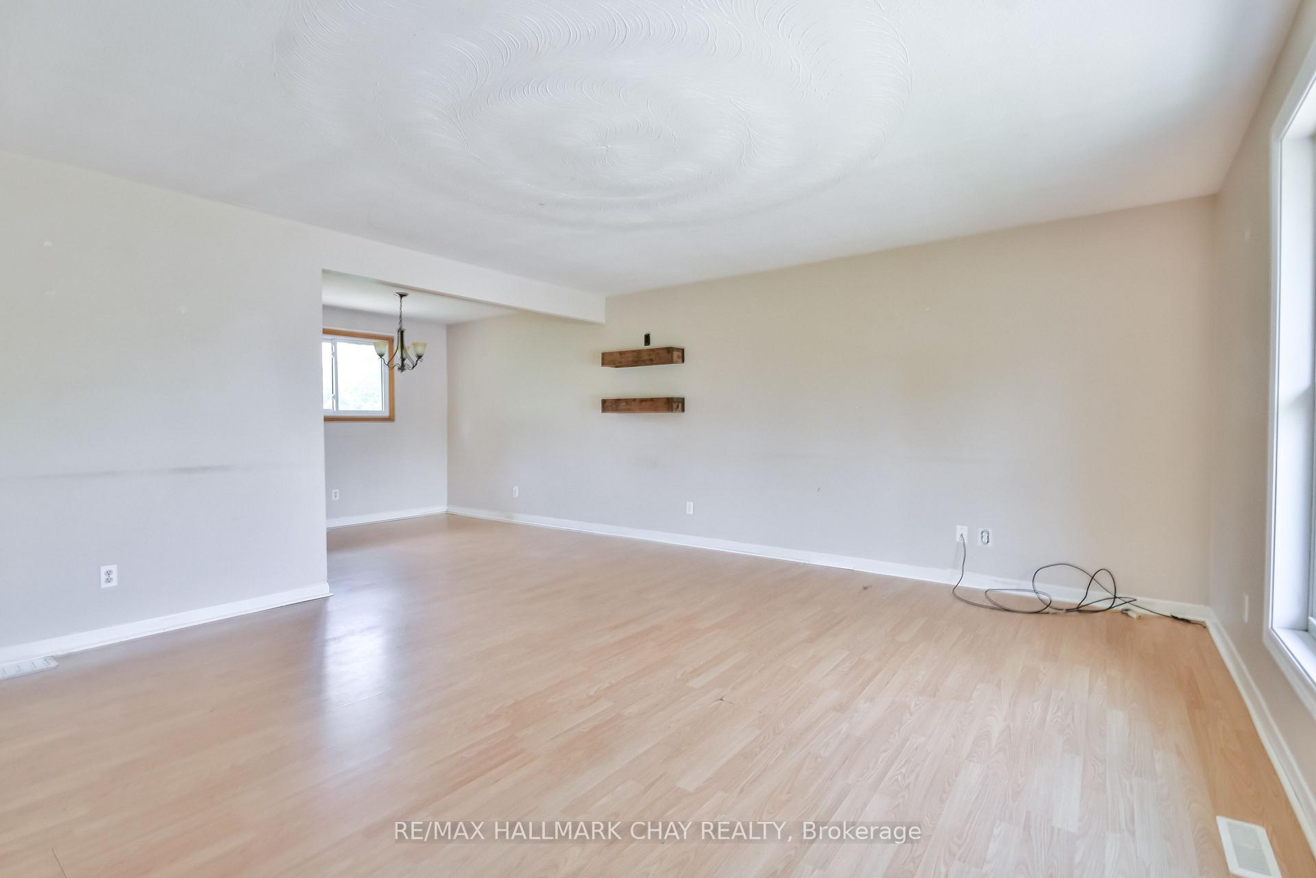 Photo 11 of 201 Mcgeorge Avenue, Essa, Angus — HOMEH