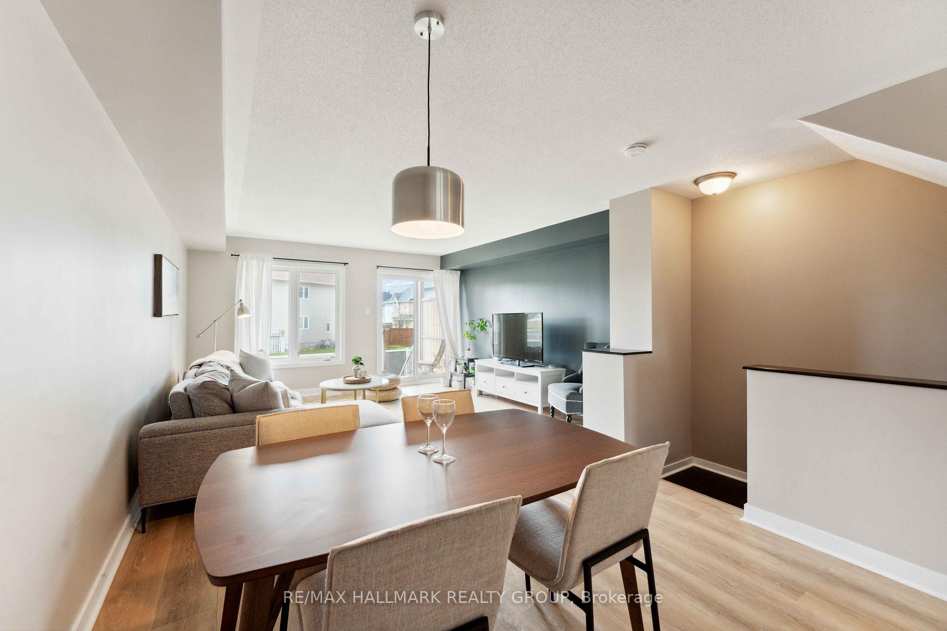 Photo 7 of 162 Bluestone Private, Ottawa, Avalon West — HOMEH