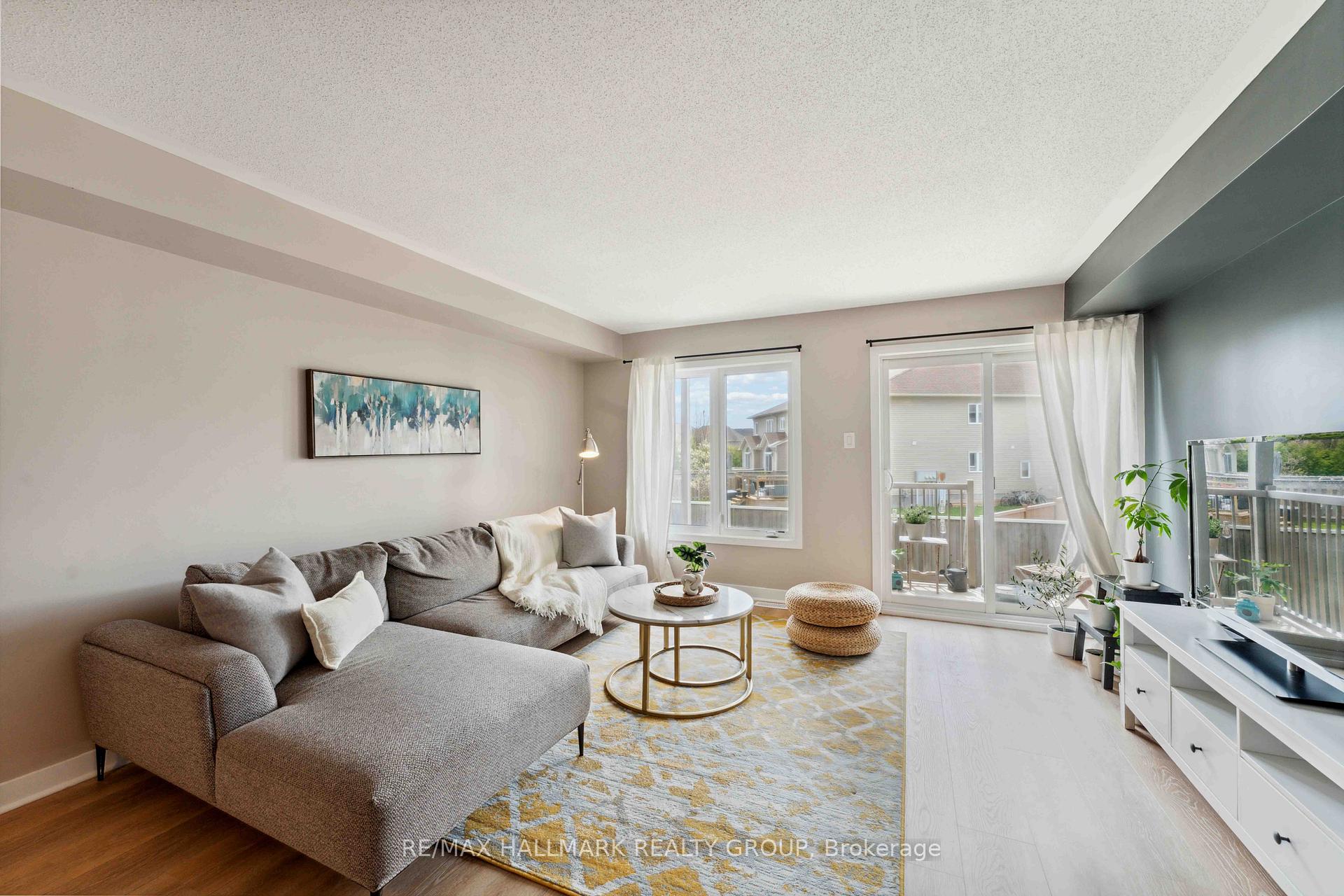 Photo 8 of 162 Bluestone Private, Ottawa, Avalon West — HOMEH