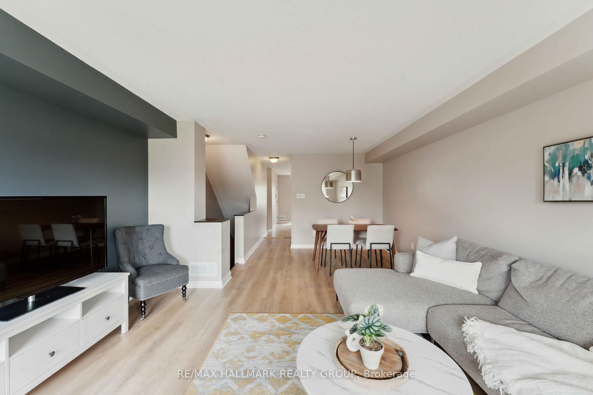 Photo 10 of 162 Bluestone Private, Ottawa, Avalon West — HOMEH