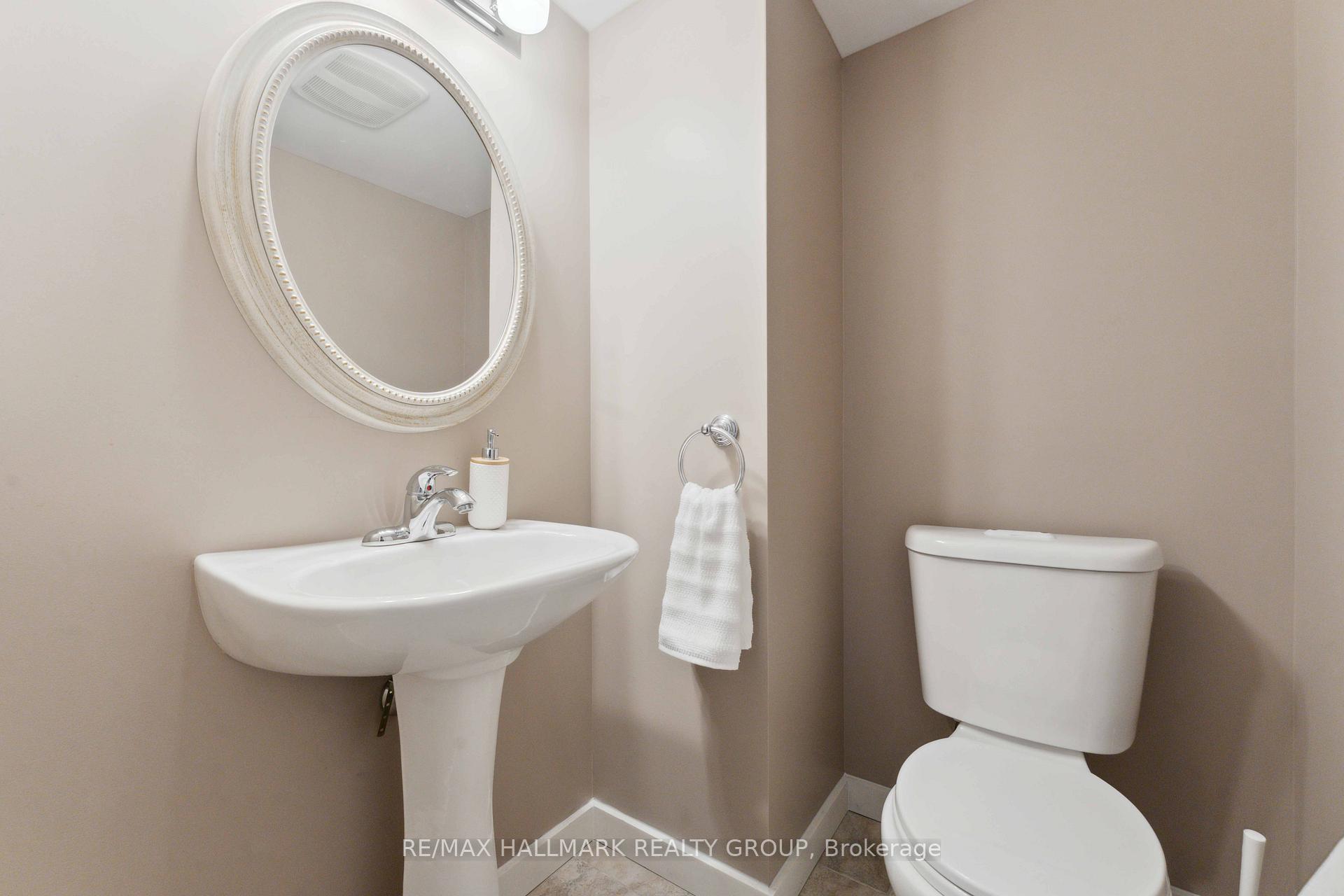 Photo 13 of 162 Bluestone Private, Ottawa, Avalon West — HOMEH