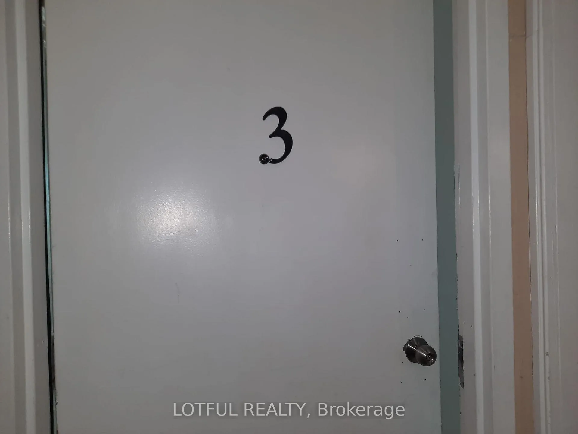 Photo 2 of Unit 3, 2084 Dundas Street, Edwardsburgh/Cardinal, Town of Cardinal — HOMEH
