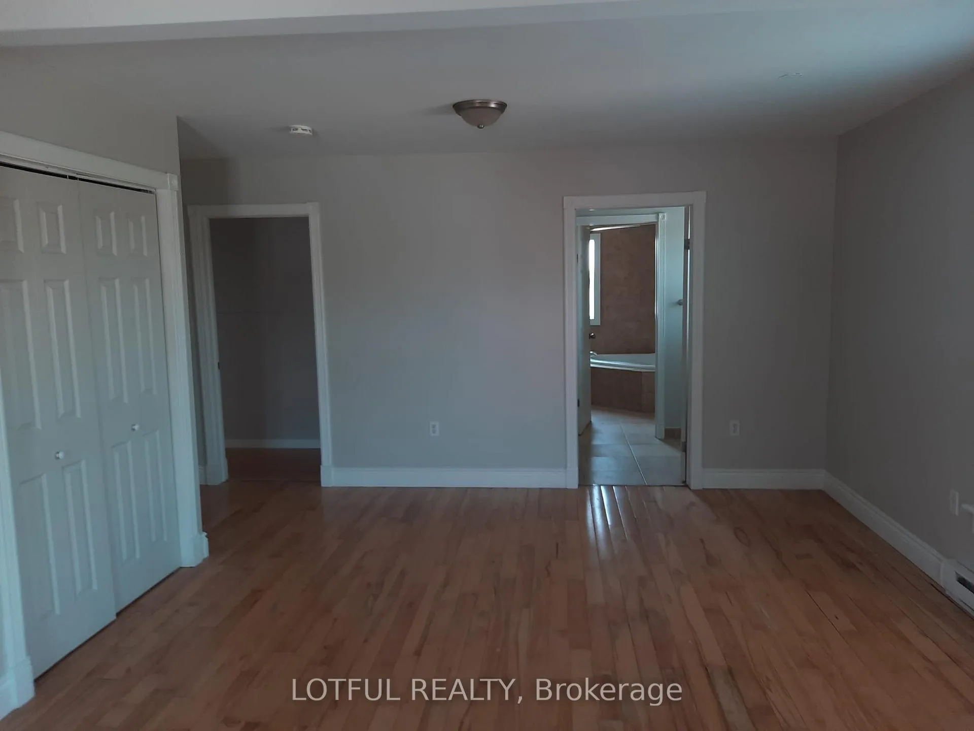 Photo 7 of Unit 3, 2084 Dundas Street, Edwardsburgh/Cardinal, Town of Cardinal — HOMEH