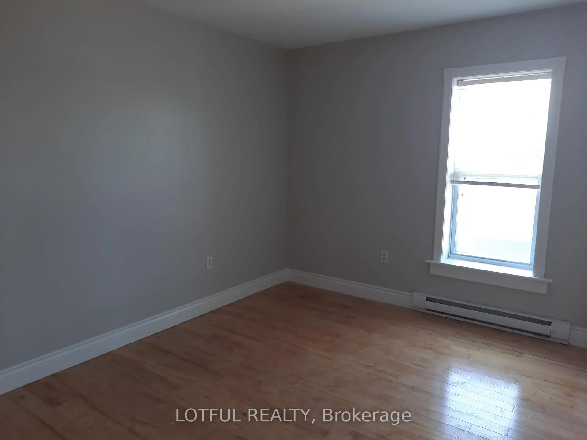 Photo 9 of Unit 3, 2084 Dundas Street, Edwardsburgh/Cardinal, Town of Cardinal — HOMEH