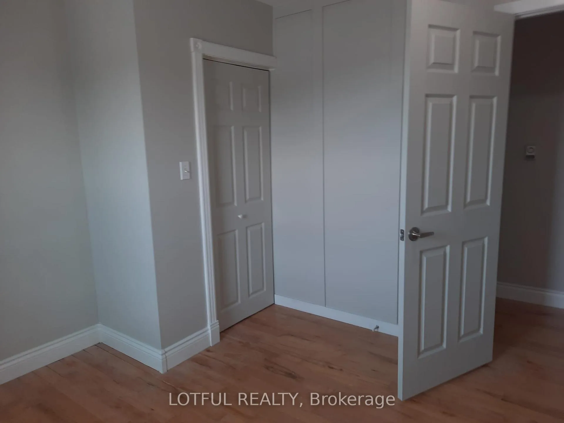 Photo 11 of Unit 3, 2084 Dundas Street, Edwardsburgh/Cardinal, Town of Cardinal — HOMEH