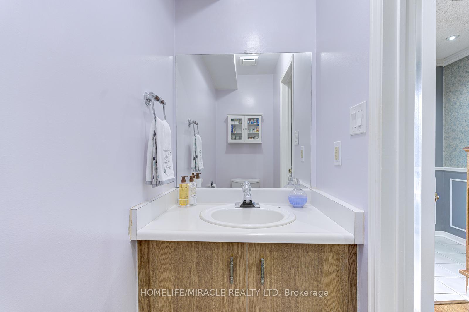 Photo 19 of 24 Raine Drive, Ajax, Central — HOMEH