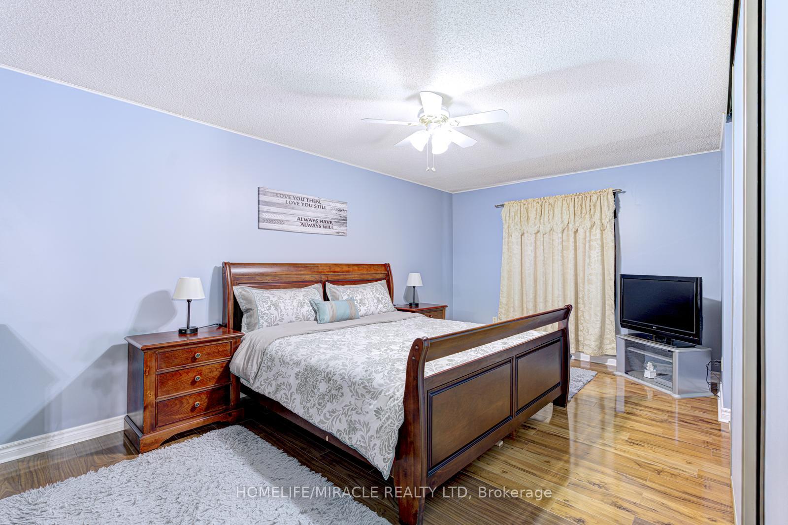Photo 20 of 24 Raine Drive, Ajax, Central — HOMEH