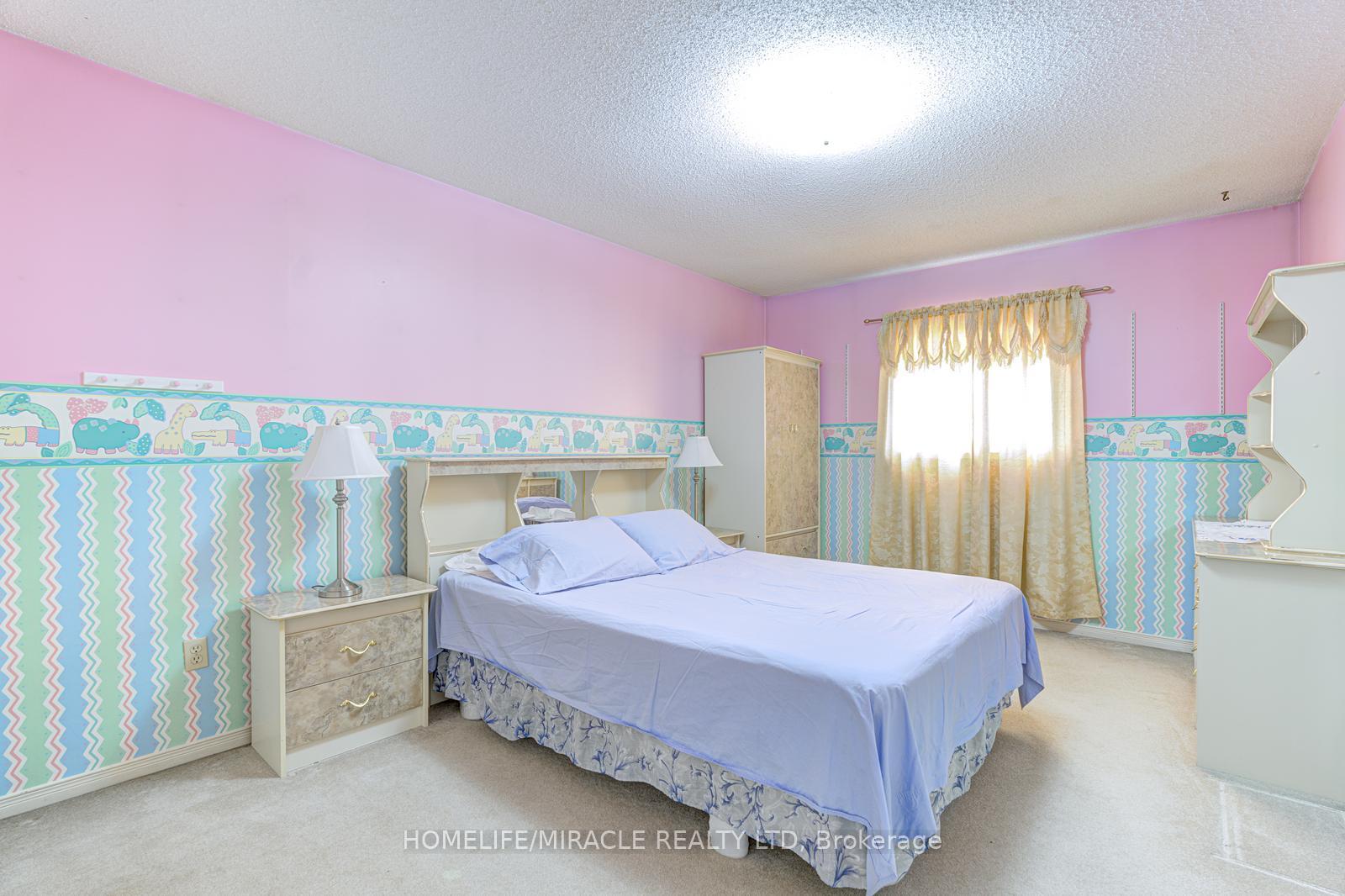 Photo 22 of 24 Raine Drive, Ajax, Central — HOMEH